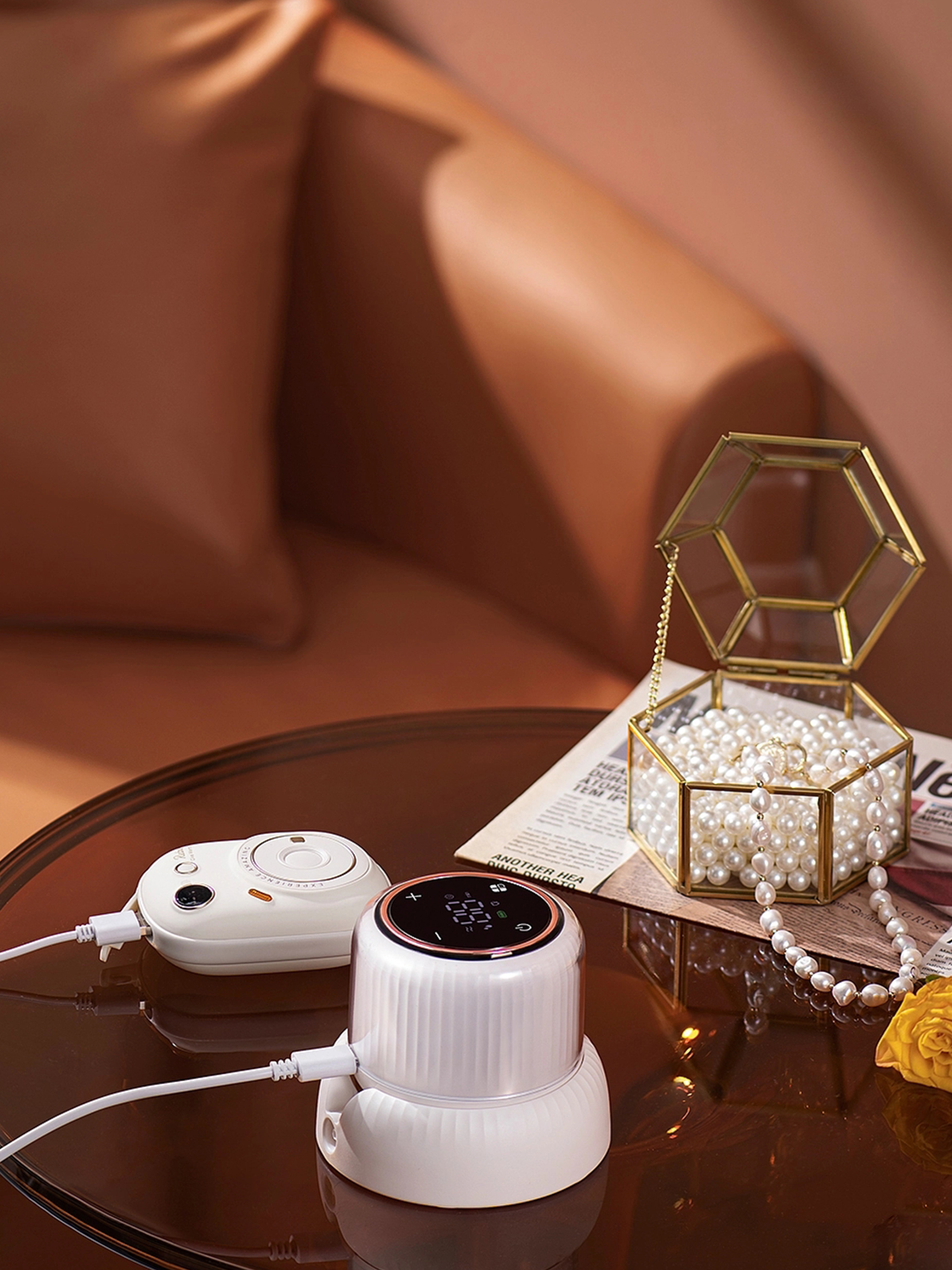 Mother and baby，Breast pump，