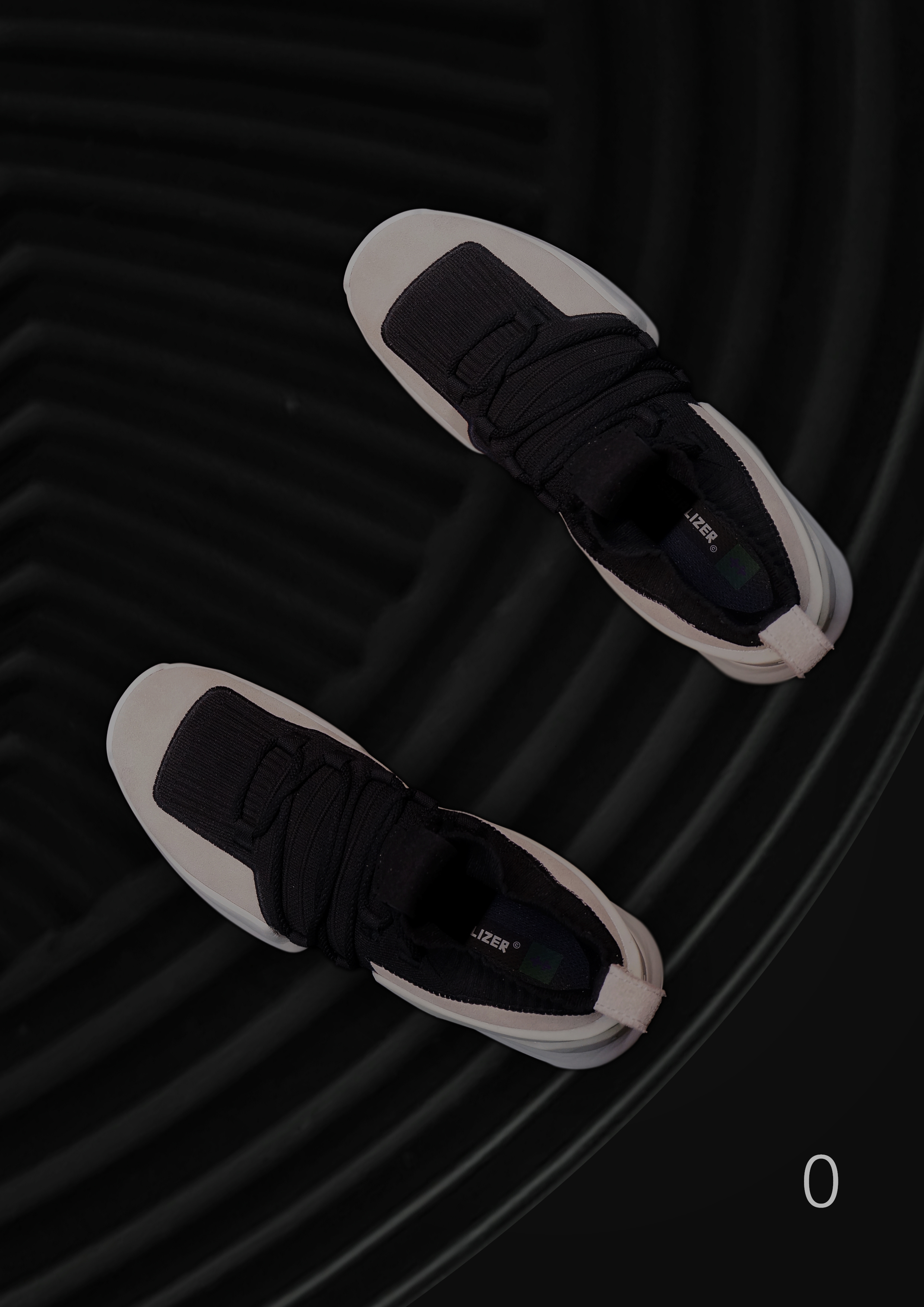 motion，Damp shoes，Wear and match，