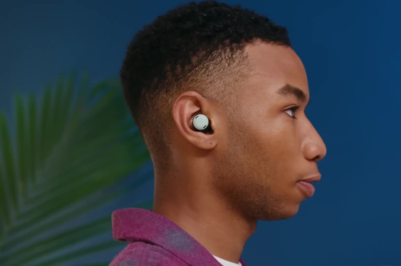 Digital accessories，headset，intelligence，Google，