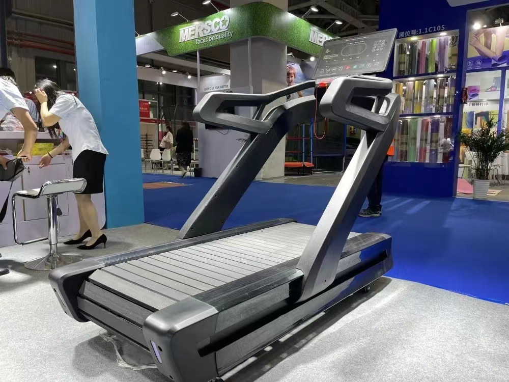 Multi-function handrail design optimization improves product experience，