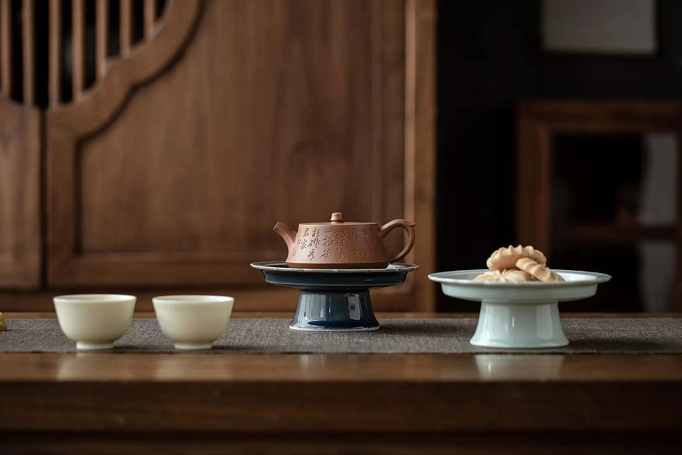 Jingdezhen，Hand carving，Wrapping branches，Fruit tray，Pot bearing，dish，Tea match，Jingdezhen ceramics，