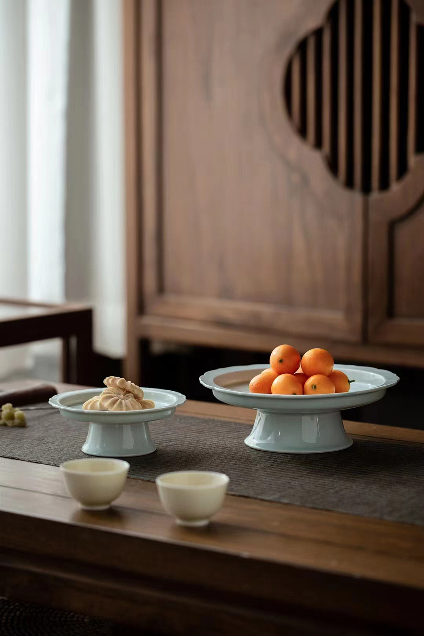 Jingdezhen，Hand carving，Wrapping branches，Fruit tray，Pot bearing，dish，Tea match，Jingdezhen ceramics，