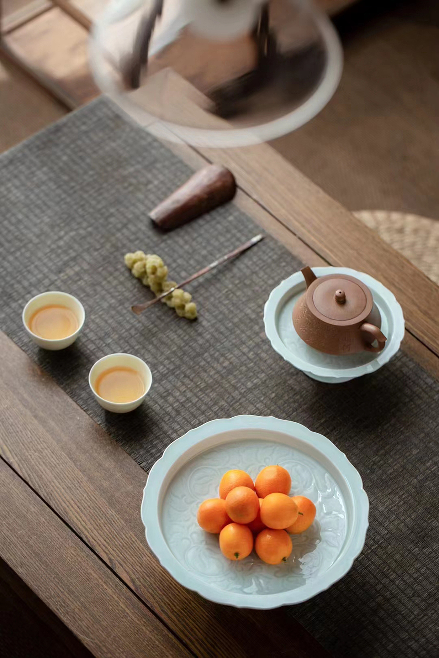 Jingdezhen，Hand carving，Wrapping branches，Fruit tray，Pot bearing，dish，Tea match，Jingdezhen ceramics，