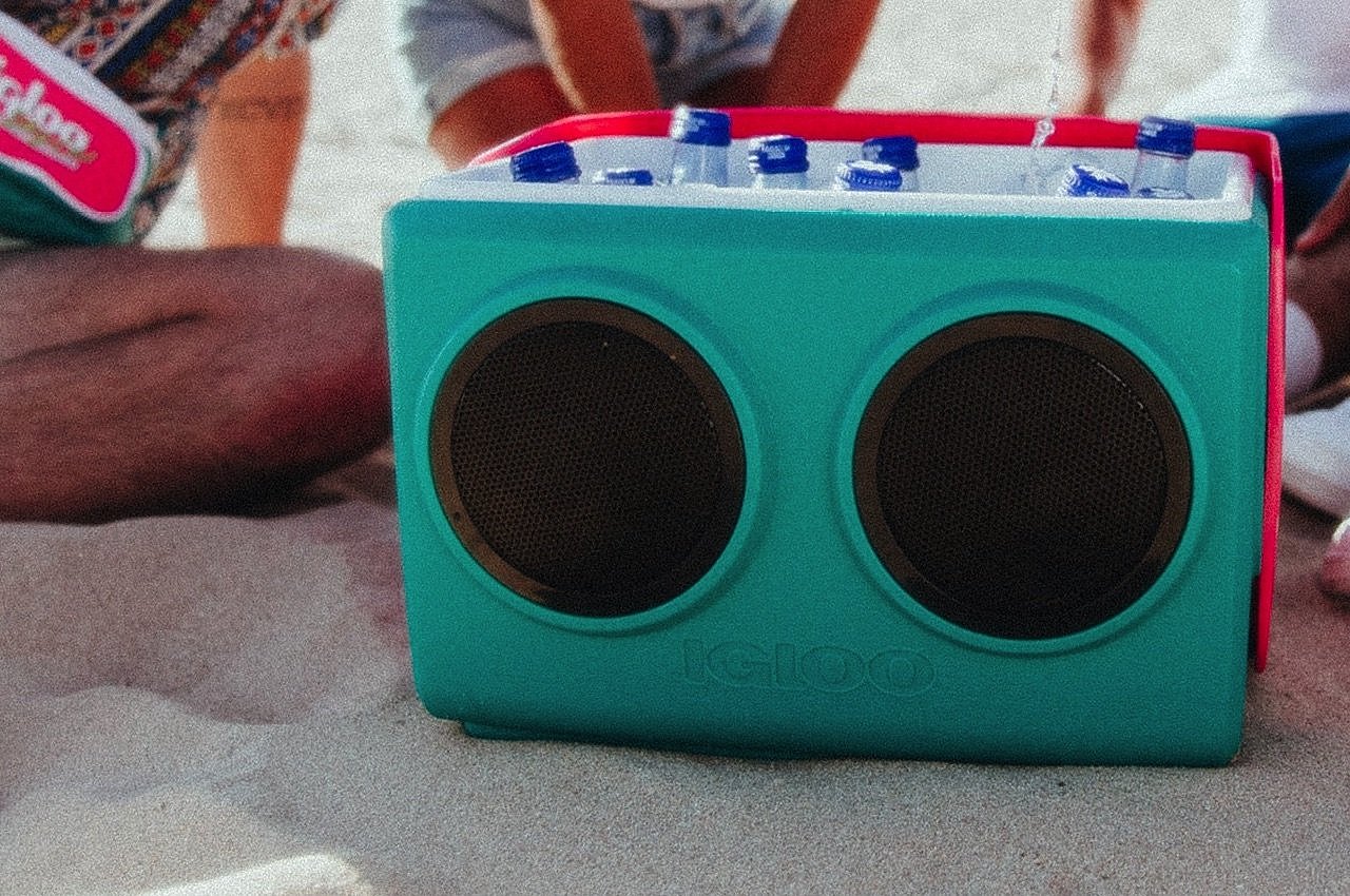 loudspeaker box，music，Retro，industrial design，design，