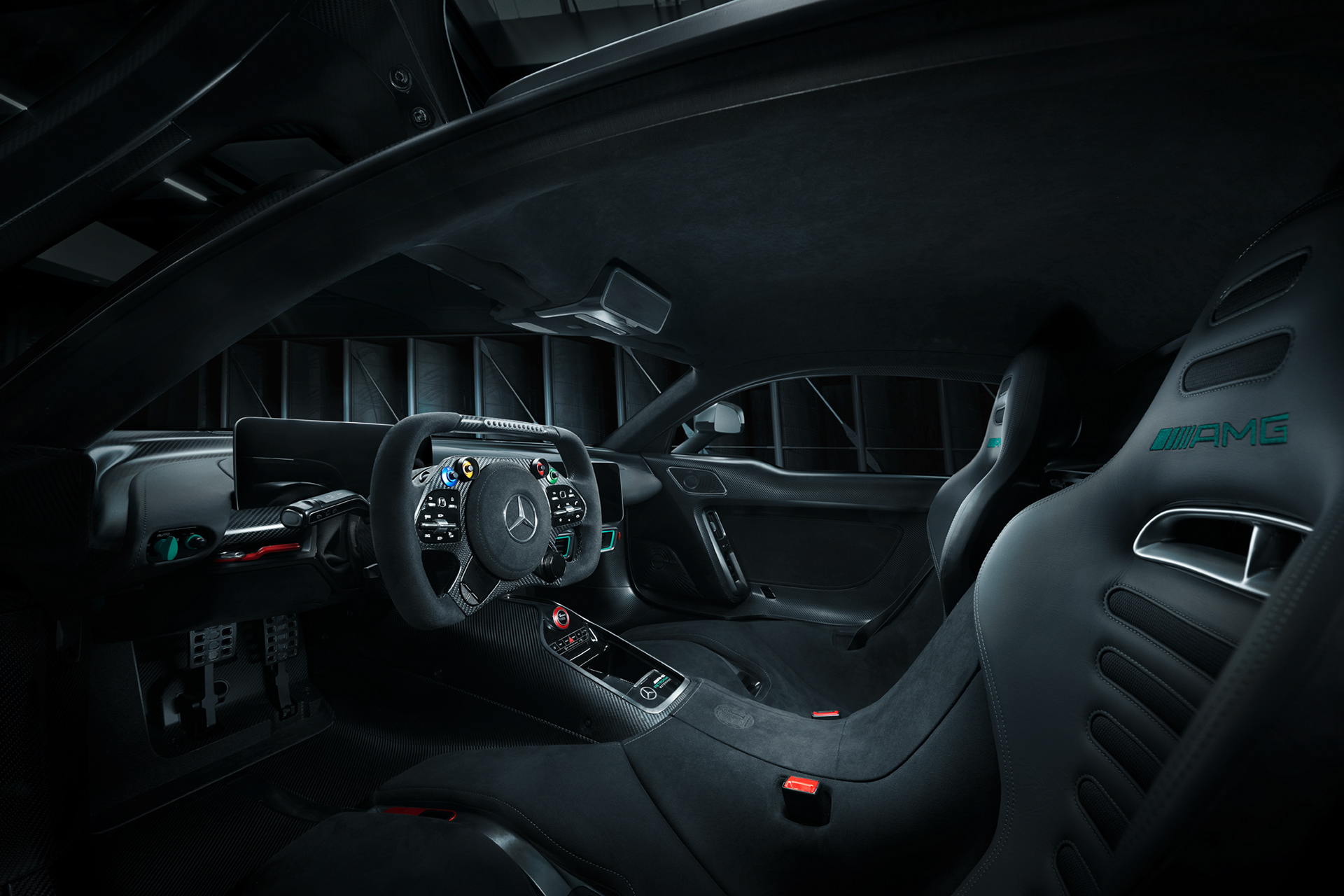 automobile，racing，vehicle，campaign，advertising，