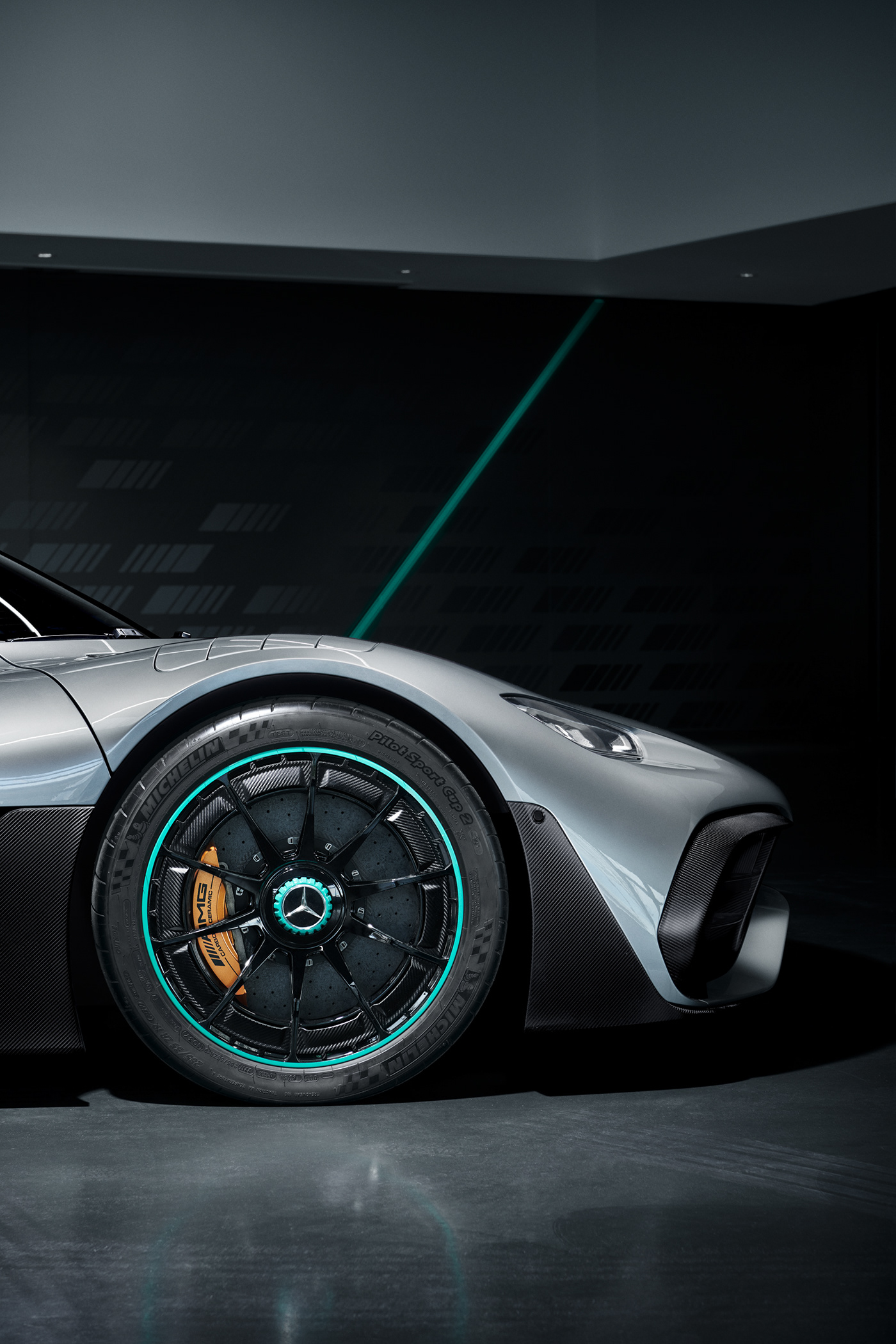 automobile，racing，vehicle，campaign，advertising，