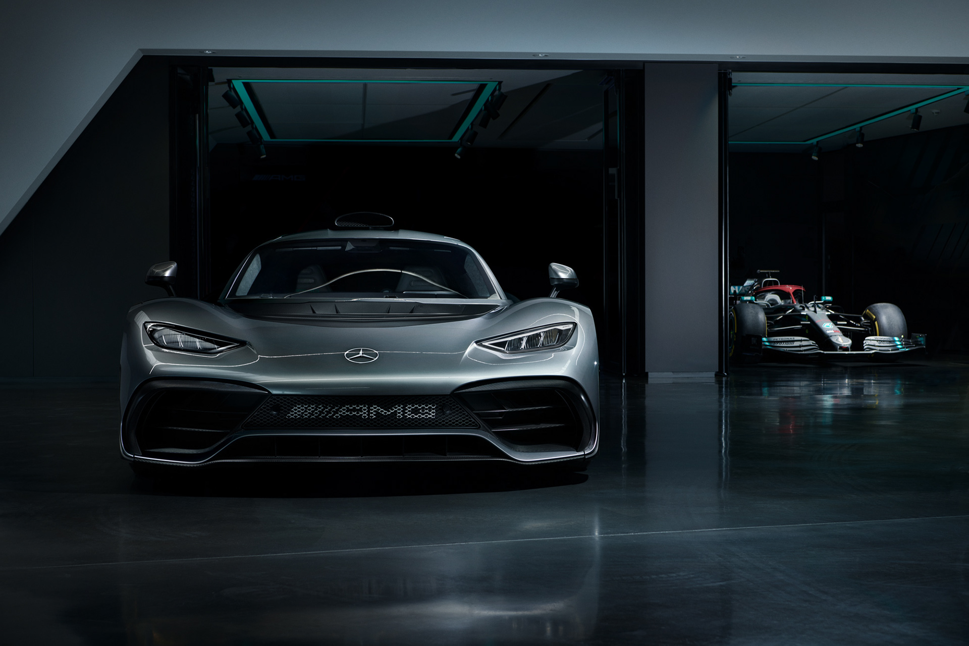 automobile，racing，vehicle，campaign，advertising，