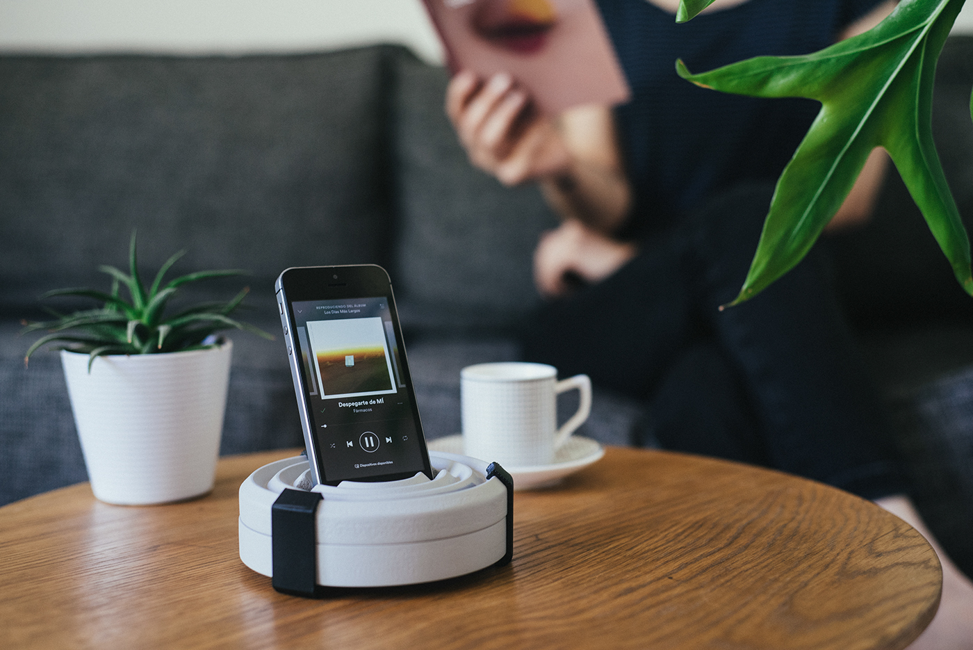 speaker，Trick，Mobile phone bracket，