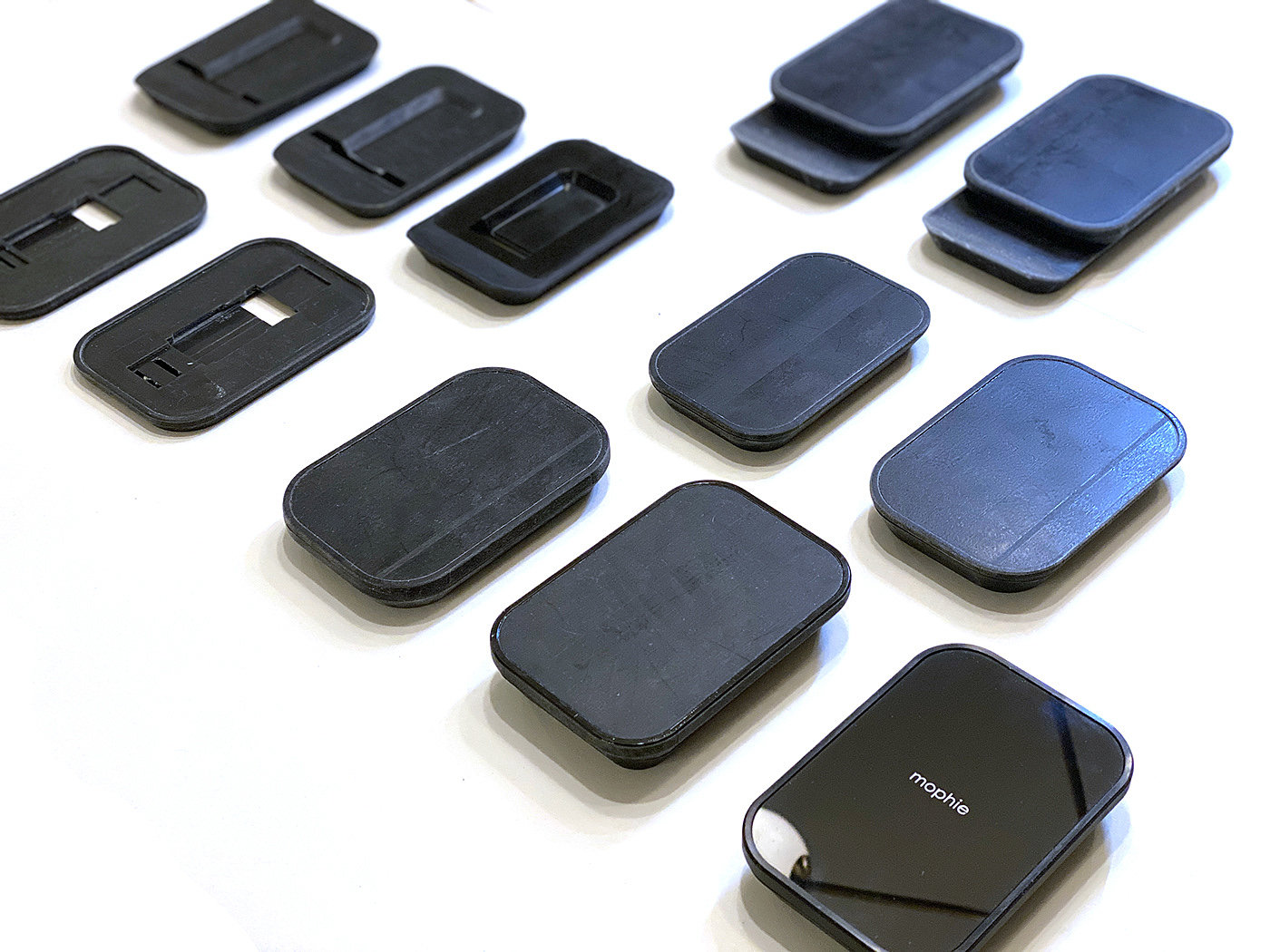 Digital accessories，Charging rack，wireless，iphone，Mobile phone bracket，