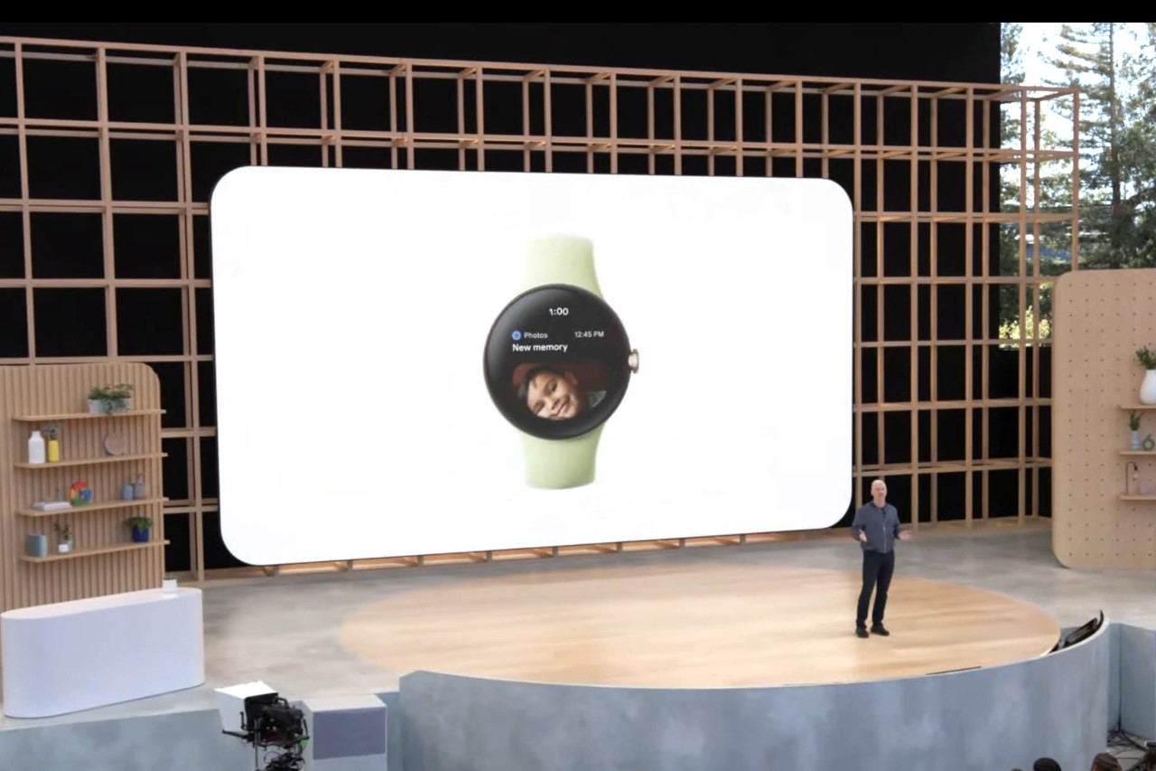 Wrist watch，intelligence，Google，