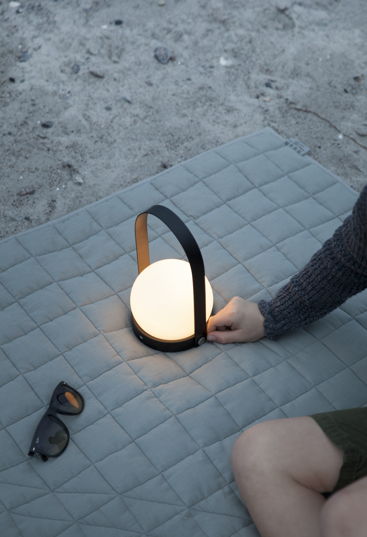 LED lamp，Carrie，Removable handle，