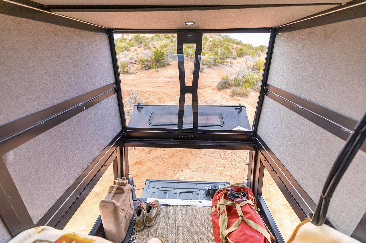 automobile，camping，Cool，Outdoor off-road vehicle，Campervan，