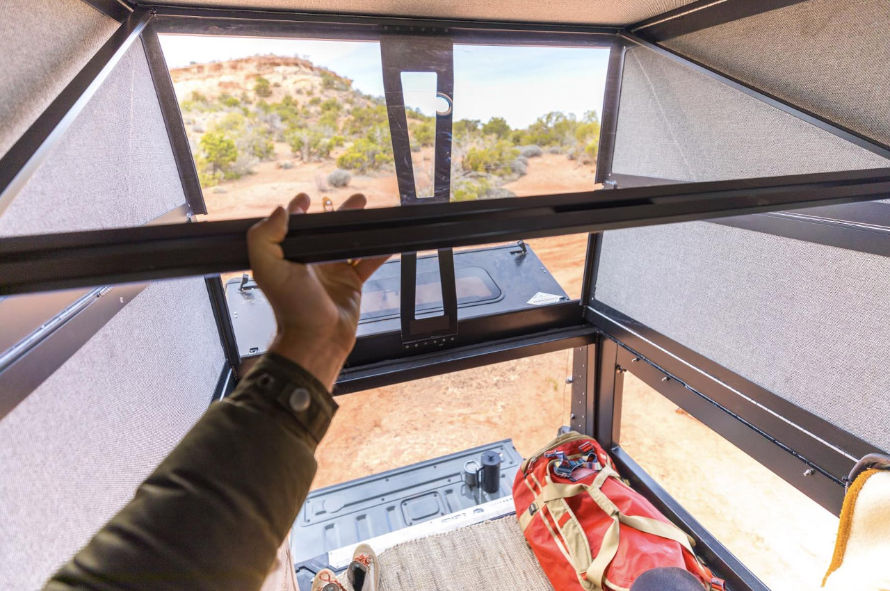 automobile，camping，Cool，Outdoor off-road vehicle，Campervan，