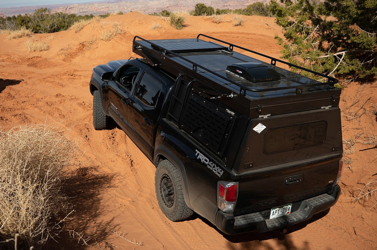 automobile，camping，Cool，Outdoor off-road vehicle，Campervan，