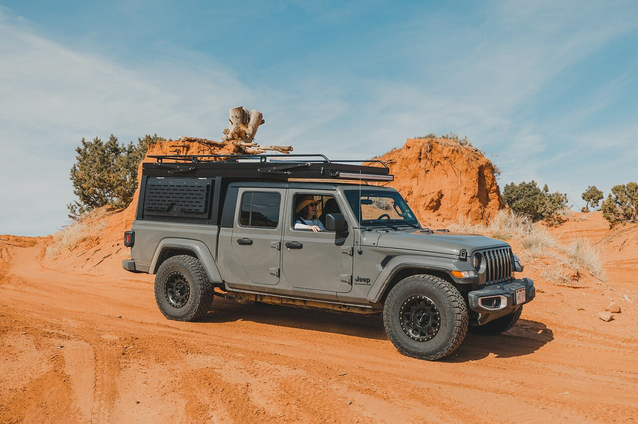 automobile，camping，Cool，Outdoor off-road vehicle，Campervan，