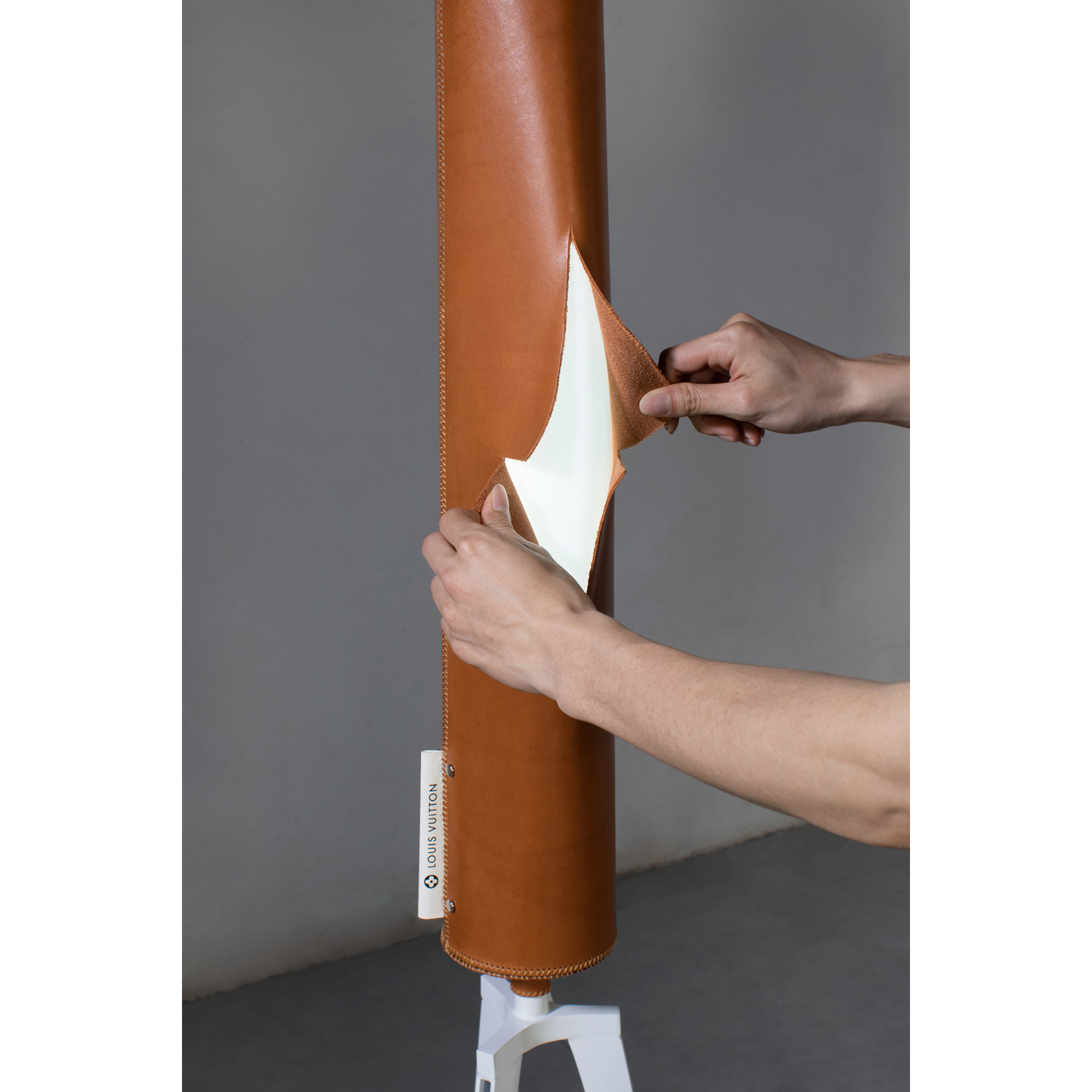 Speculative design, criticism, consumerism, graduation design, products，