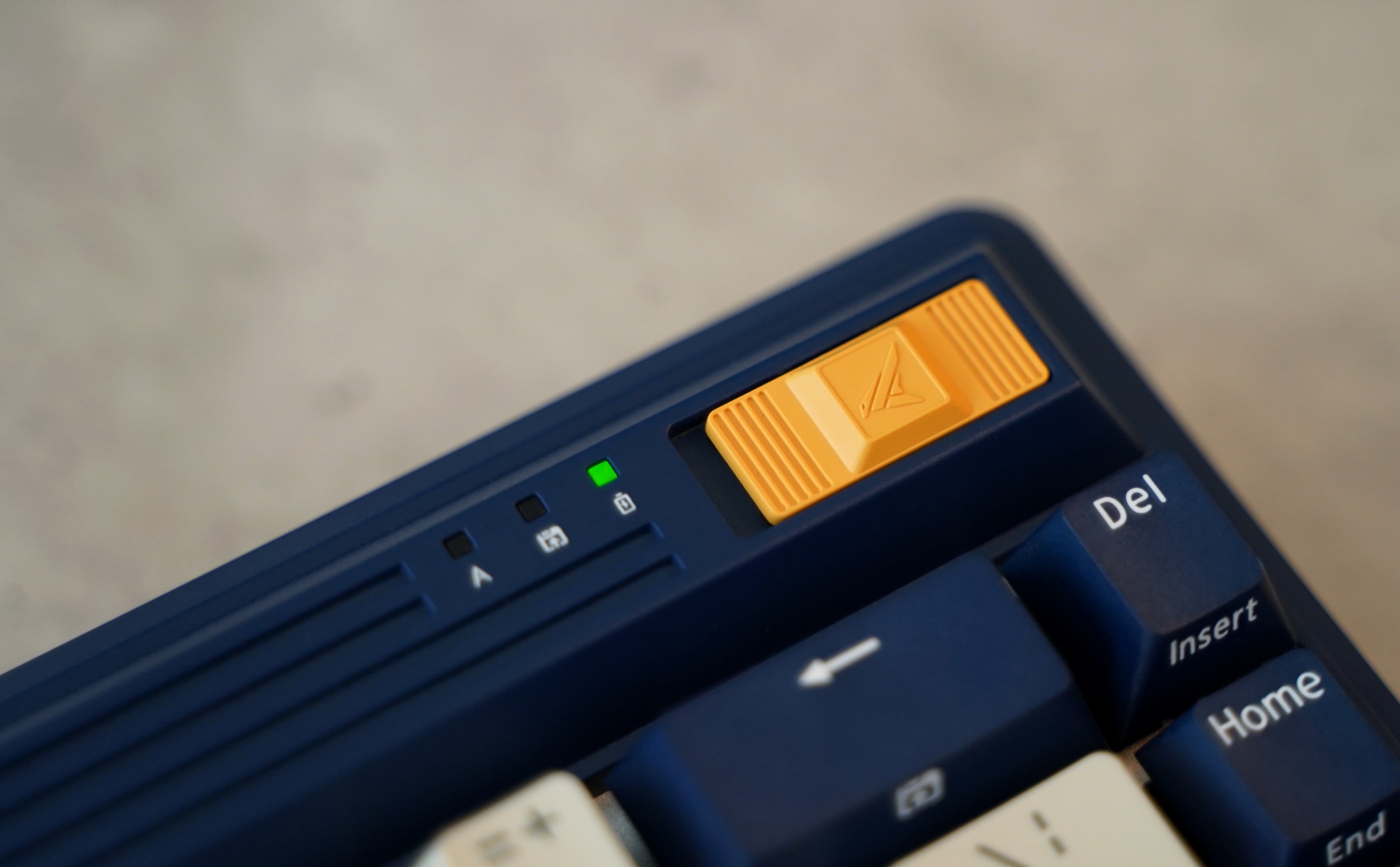 Retro keyboard，Duga，Keyboard design，Nintendo，