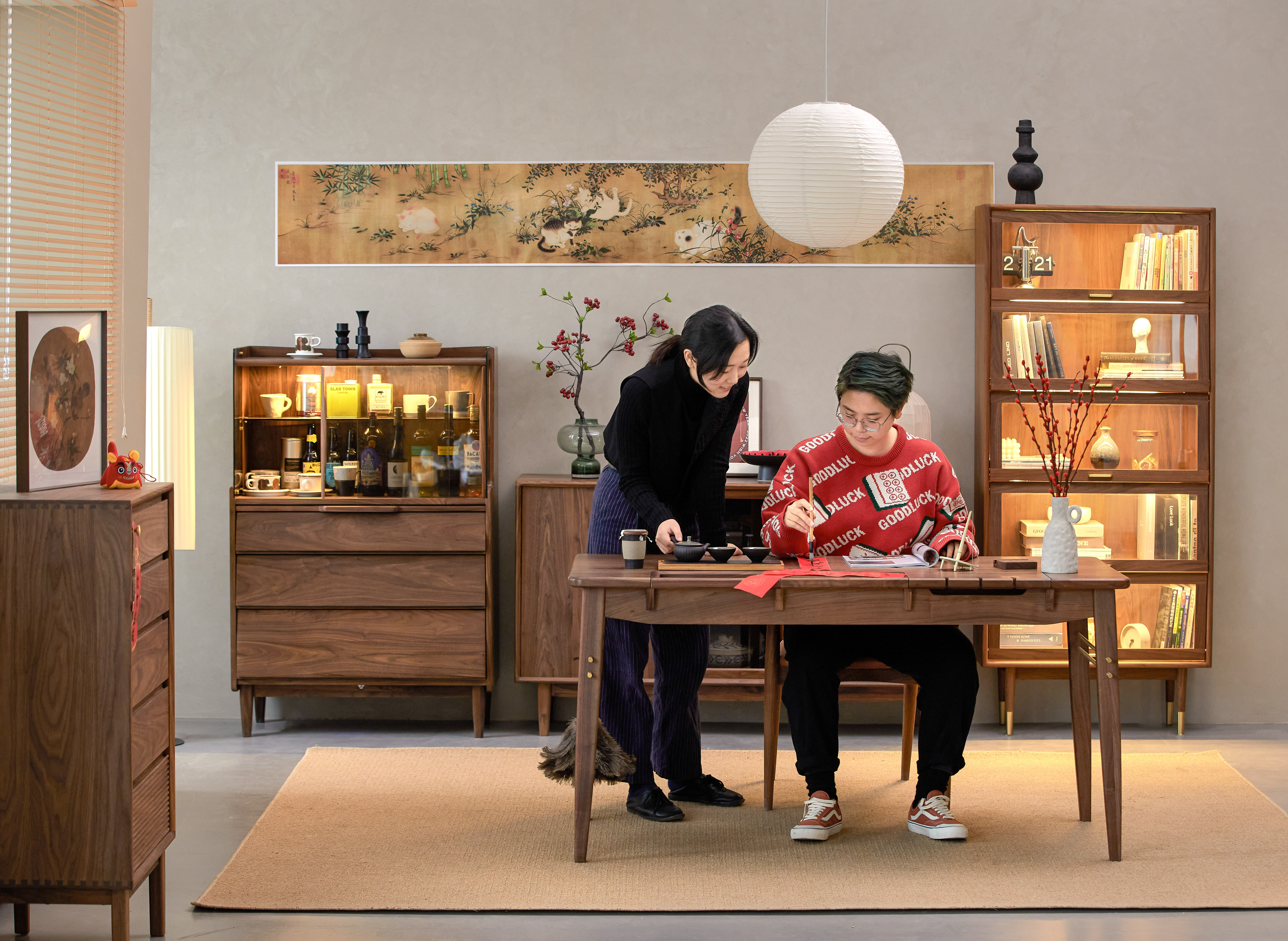 Furniture designer Ren Mengying，