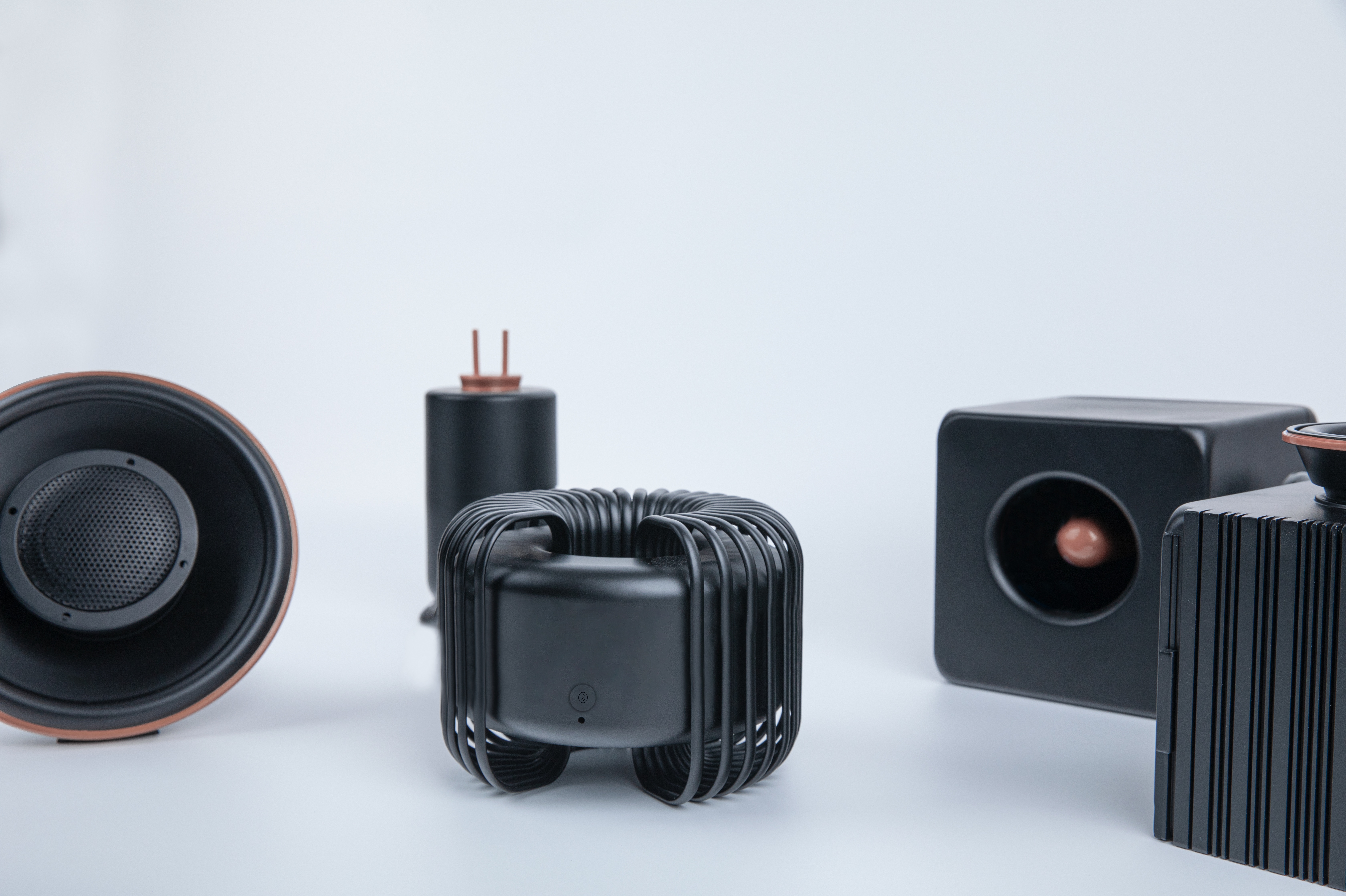 product design，loudspeaker box，sound，deconstruction，industrial design，