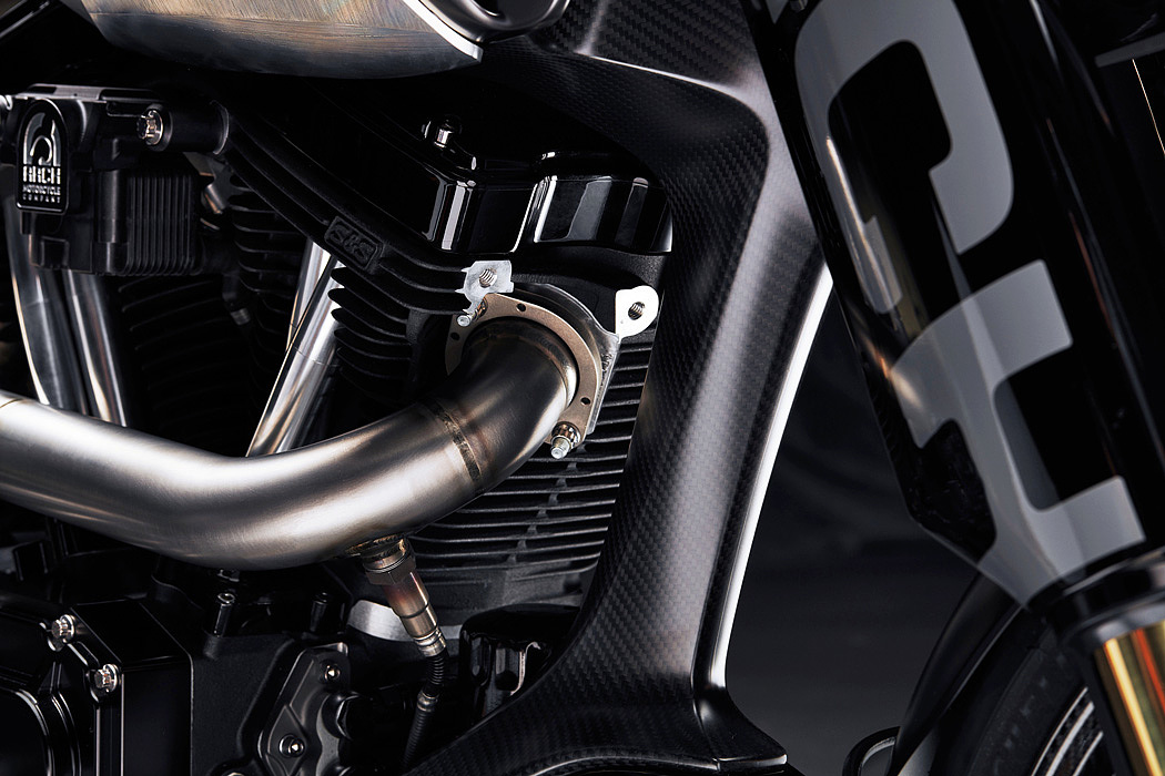 The Method 143，motorcycle，CNC processed aluminum，Carbon fiber single cell chassis，