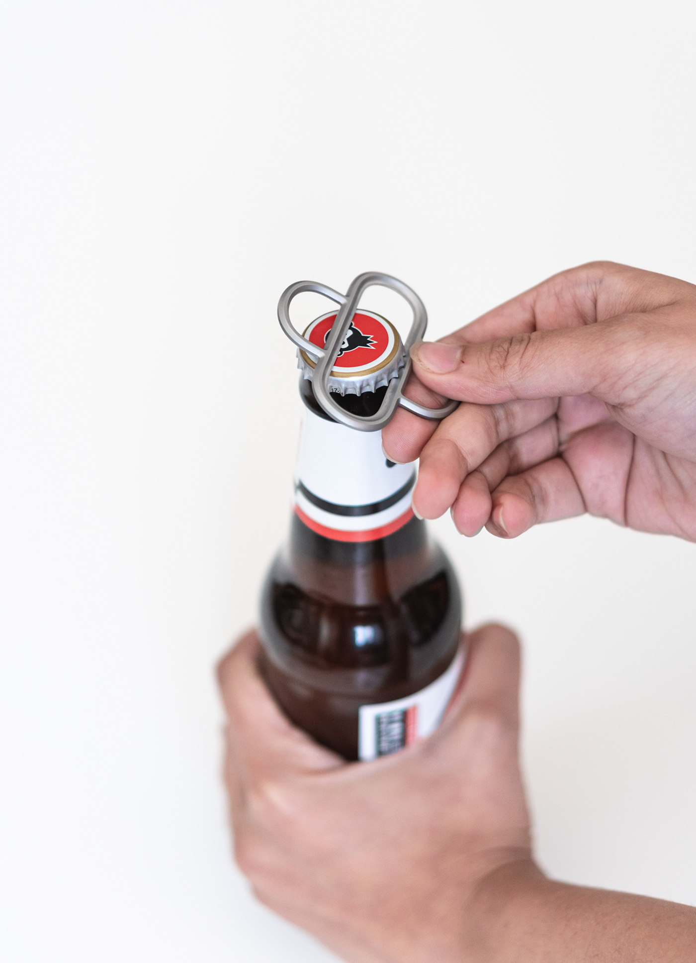 product design，industrial design，Art guidance，Fashion accessories，Portable，stainless steel，Bottle opener，