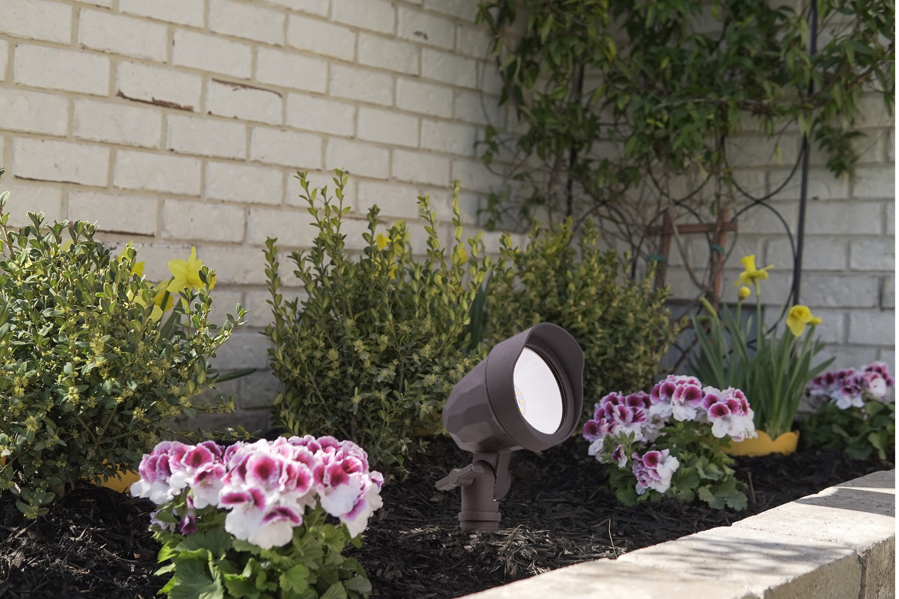 lamps and lanterns，