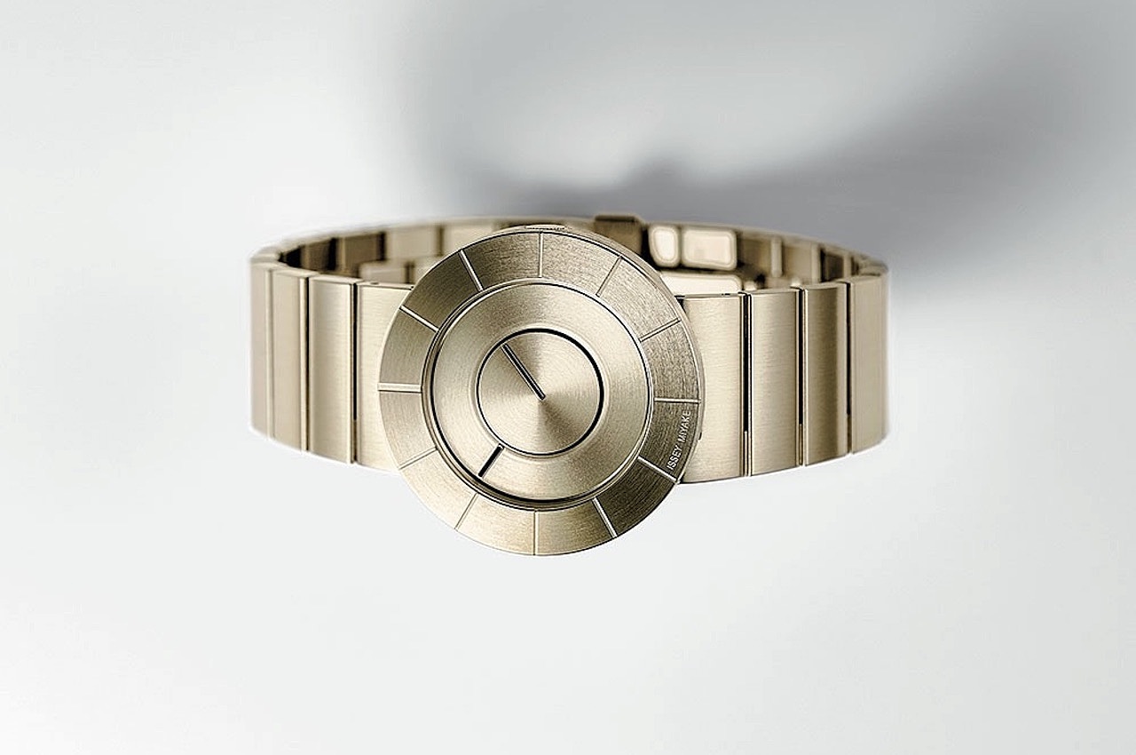Wrist watch，Wristwatch，Metal，