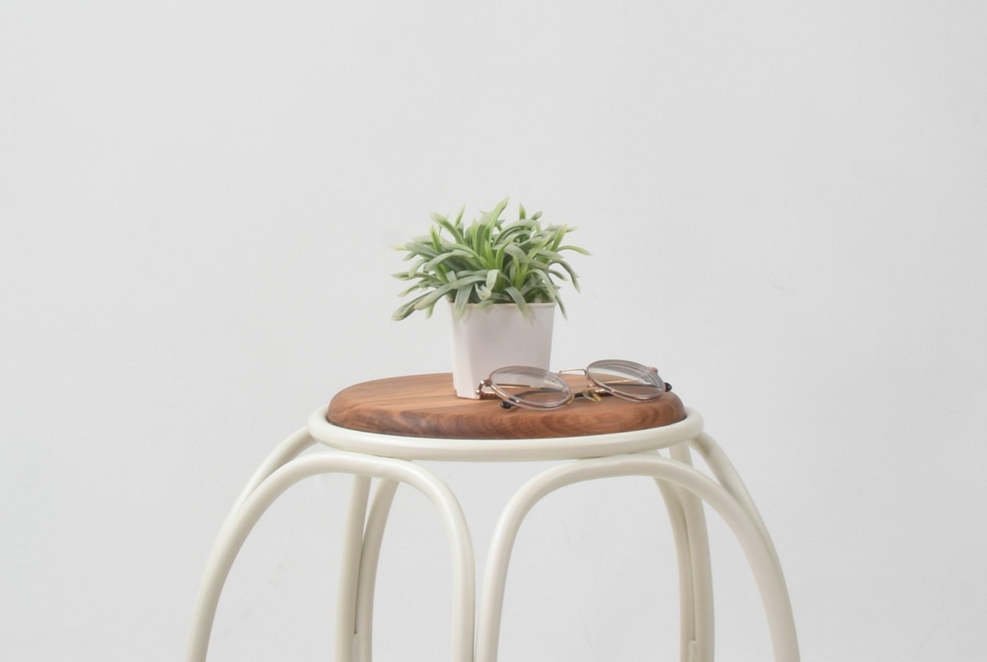 stool，Embroidery，furniture，