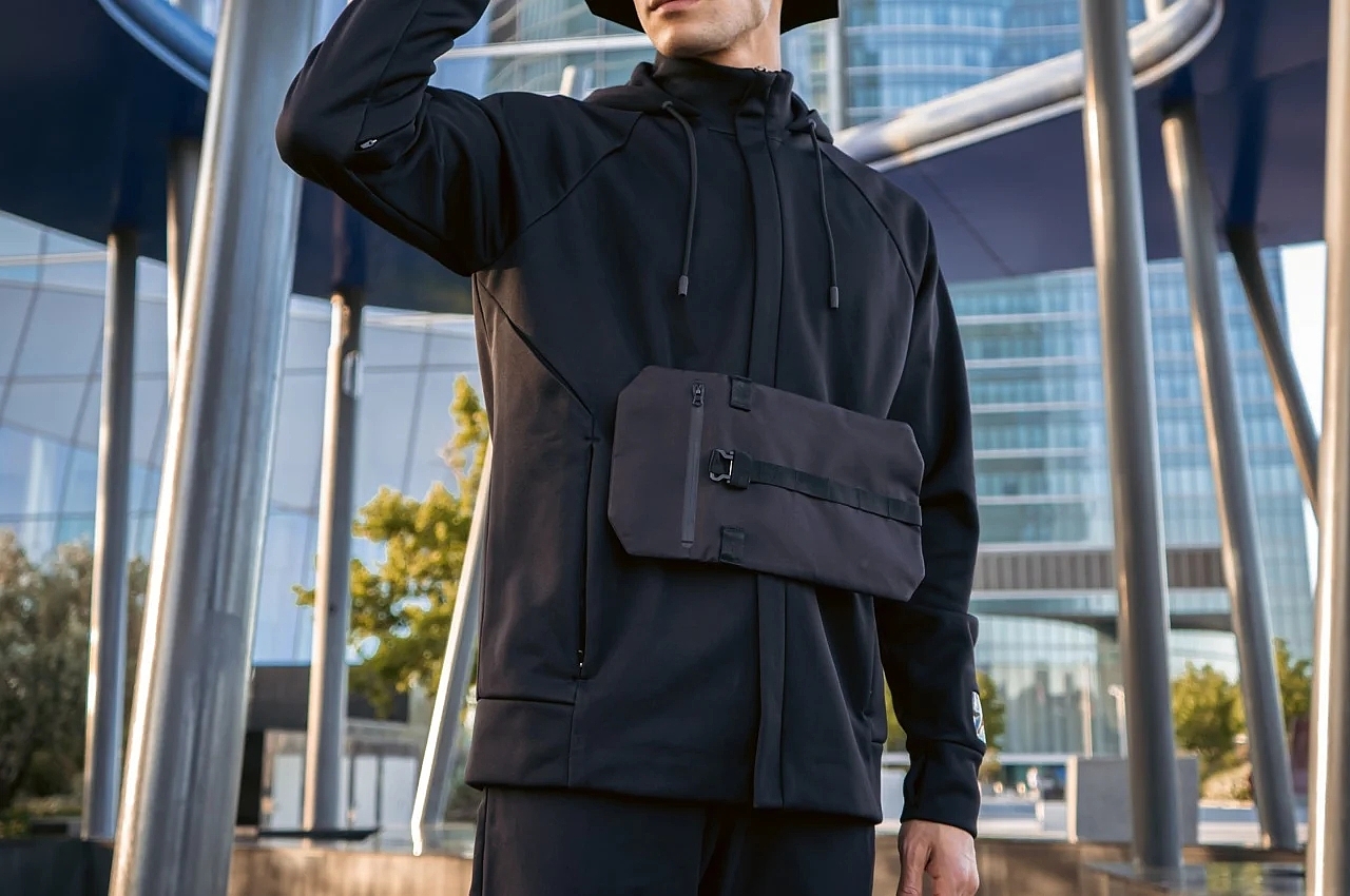 clothes，weather，wear-resisting，