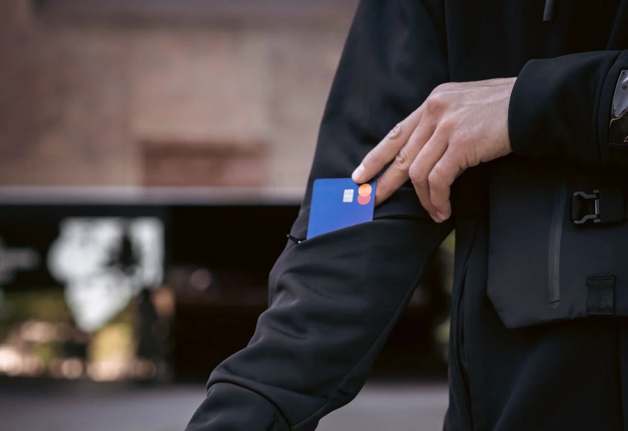 clothes，weather，wear-resisting，