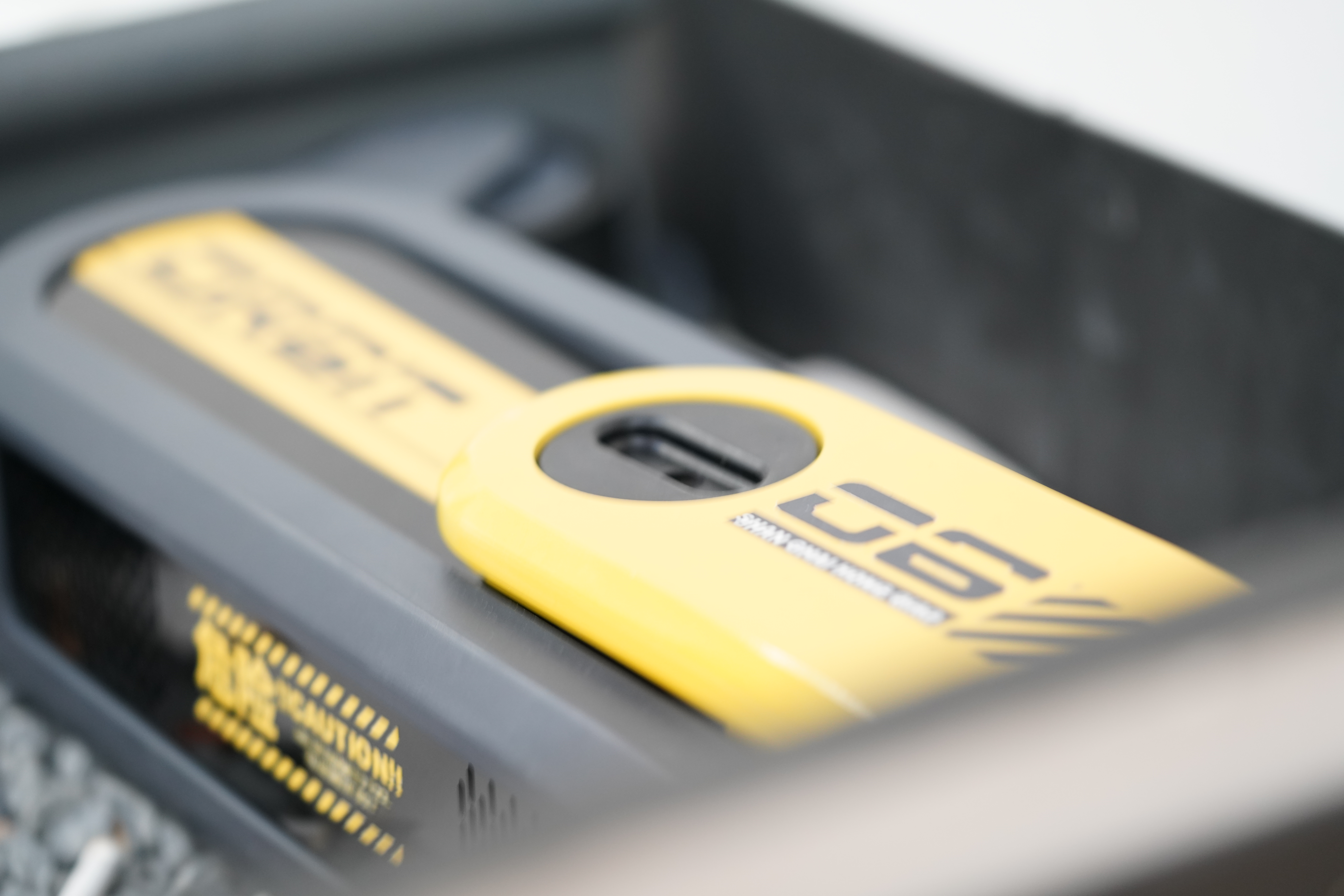 Shanghai Institute of Visual Arts，