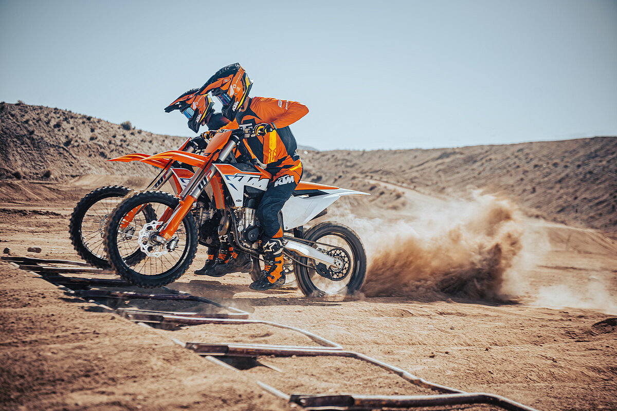 motorcycle，cross-country，ktm，Design，