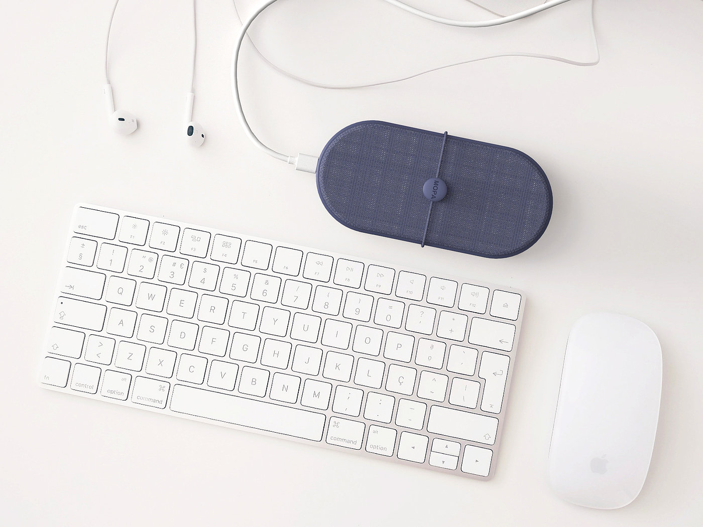 portable source，charge，concise，product design，wireless，Socket，