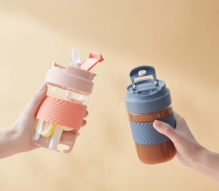 Soft double drinking cup，