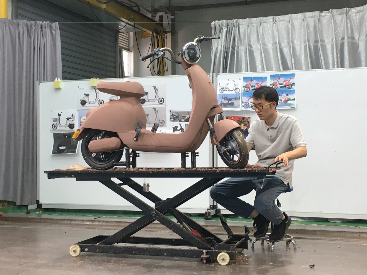 New Day，Electric vehicle，