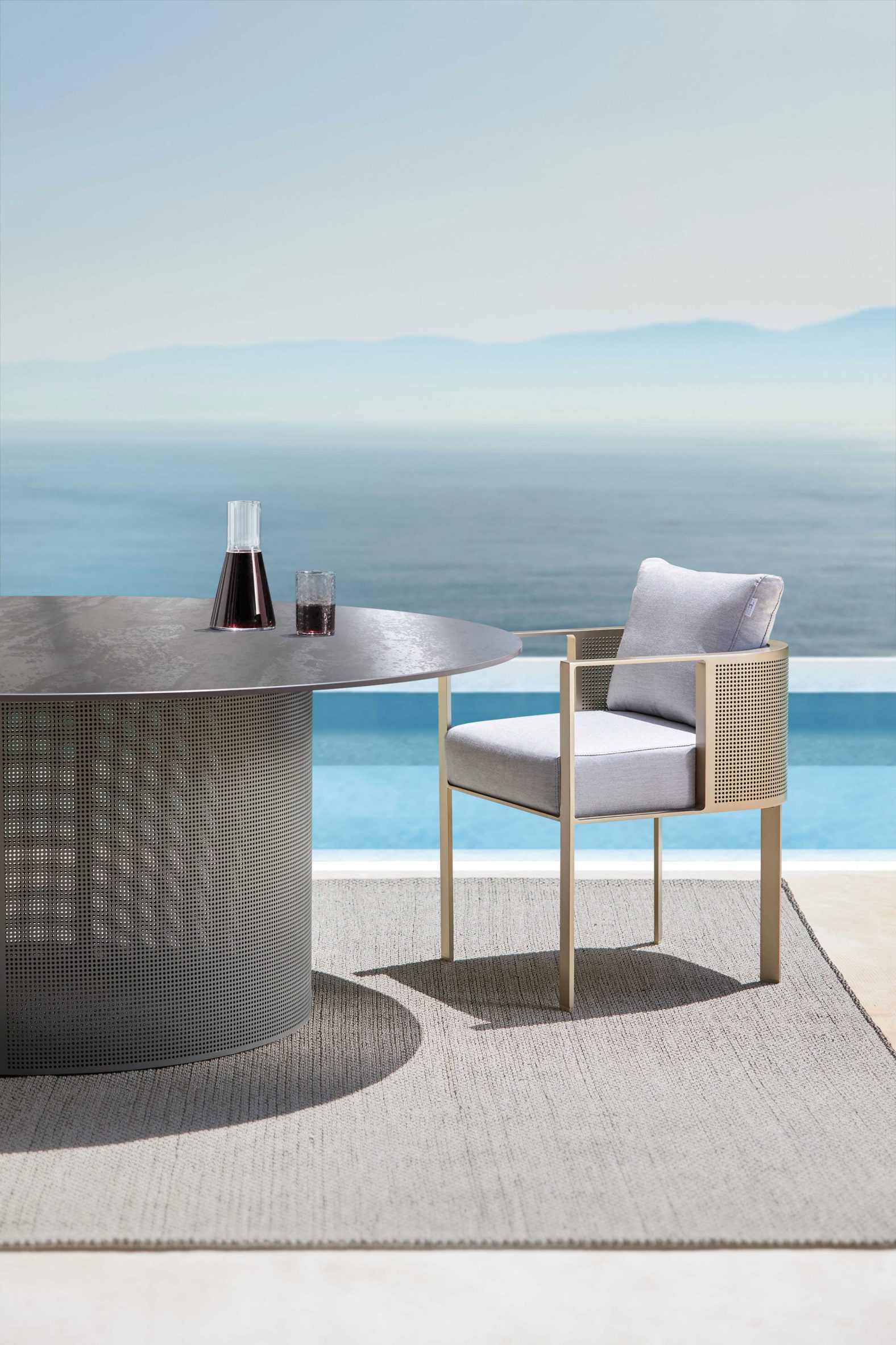 Outdoor furniture，Coastal area，summer，high-end，Solanas，