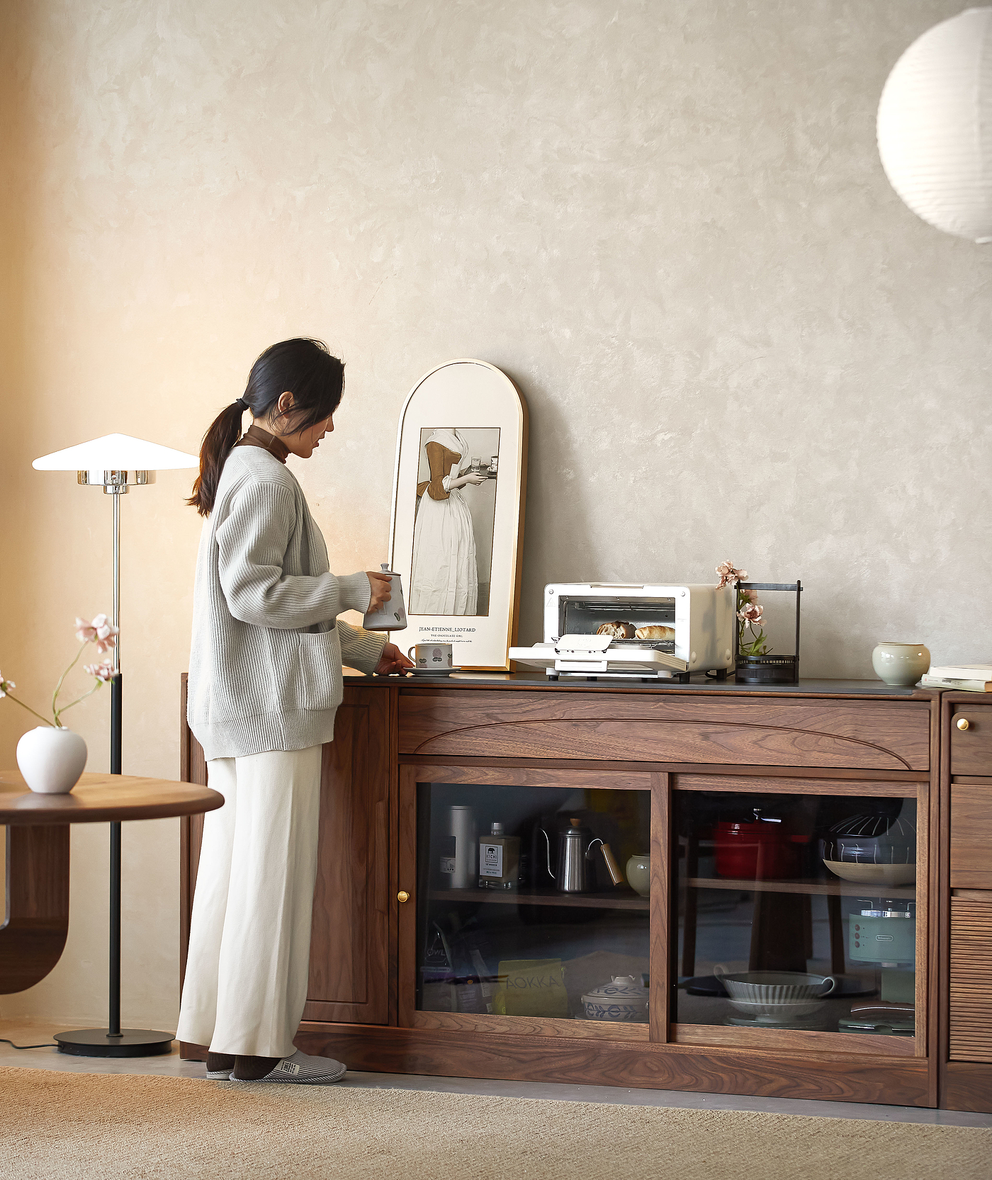 Sideboard，Solid wood furniture，restaurant，renovation，Receive，North American black walnut，furniture design ，