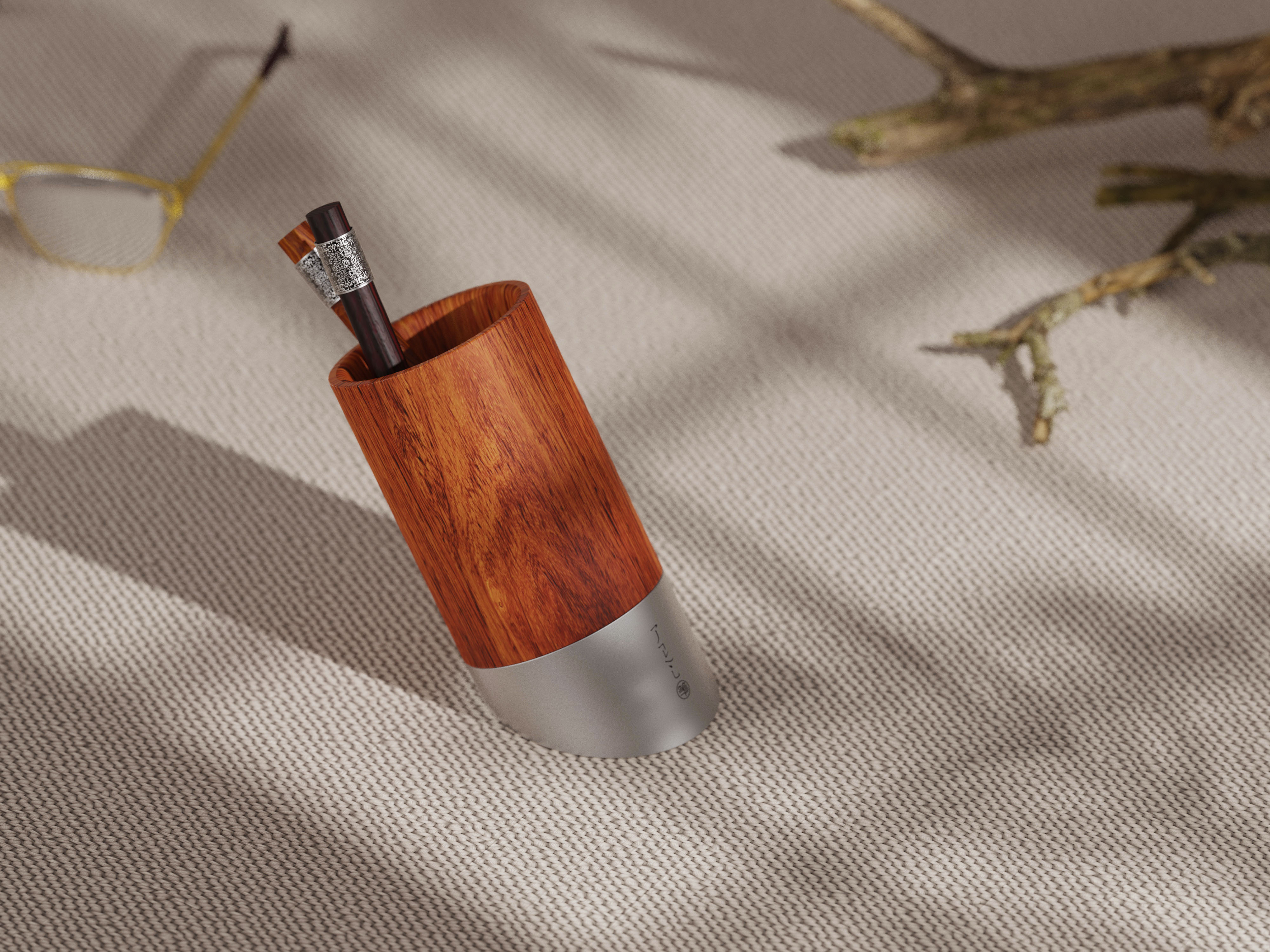 pen container，Tilted pen container，stainless steel，Wood rosewood walnut，product design，Wen Chuang，Cultural and creative products，