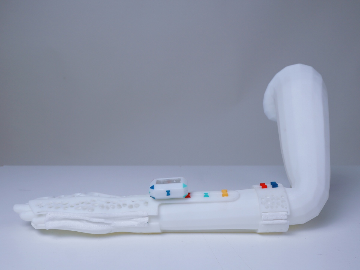 Graduation Design Works of 2022 Undergraduate，Graduation exhibition，School of Design, Hunan University ，Arm training，Damaged upper limb function，