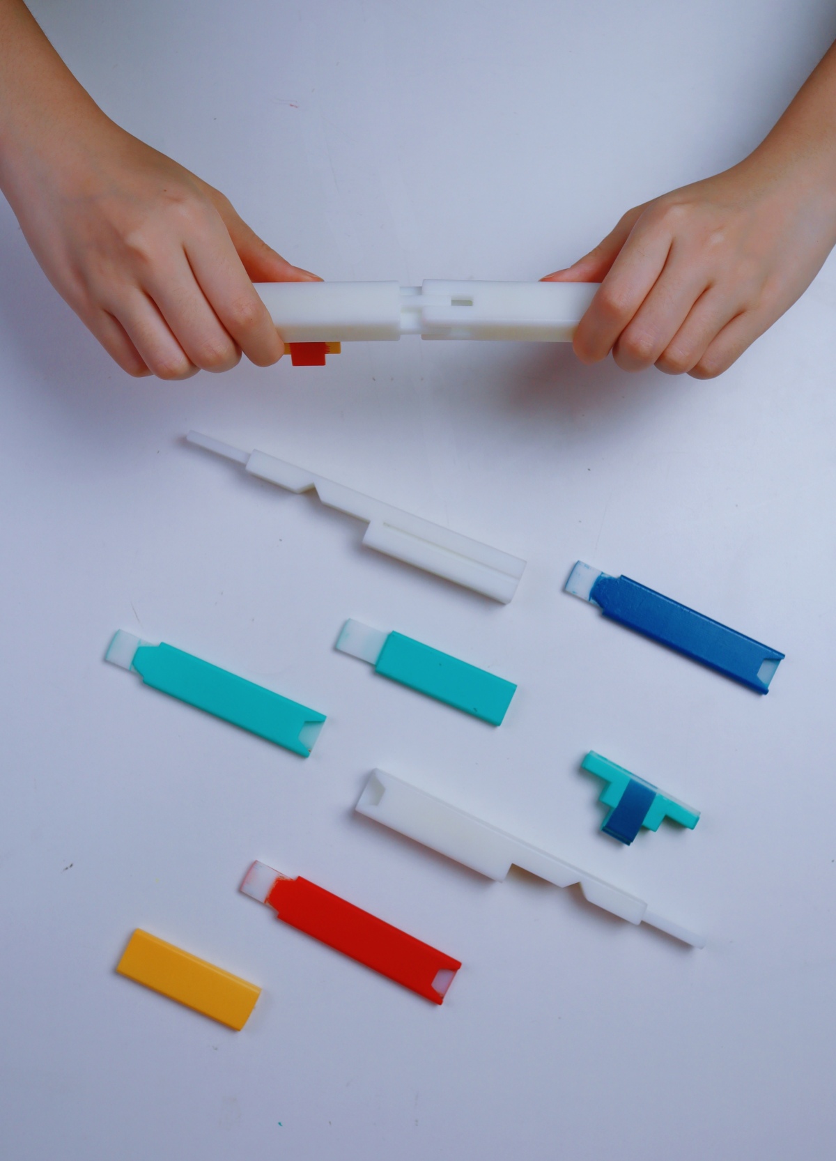 Graduation Design Works of 2022 Undergraduate，Graduation exhibition，School of Design, Hunan University ，Arm training，Damaged upper limb function，