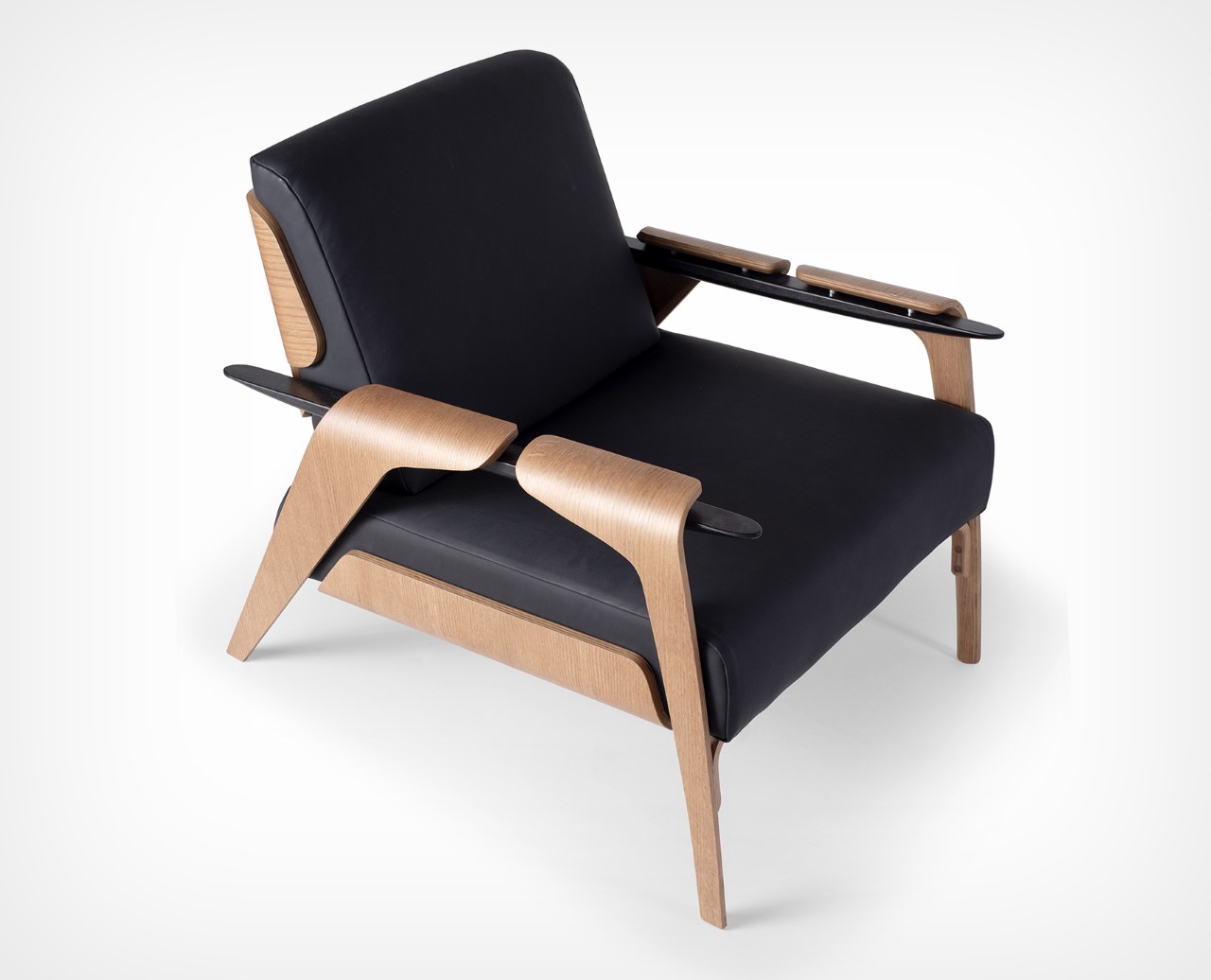 Pepe Lima，furniture design ，product design，Fly armchair，Modern style，EAMES Lounge Chair，