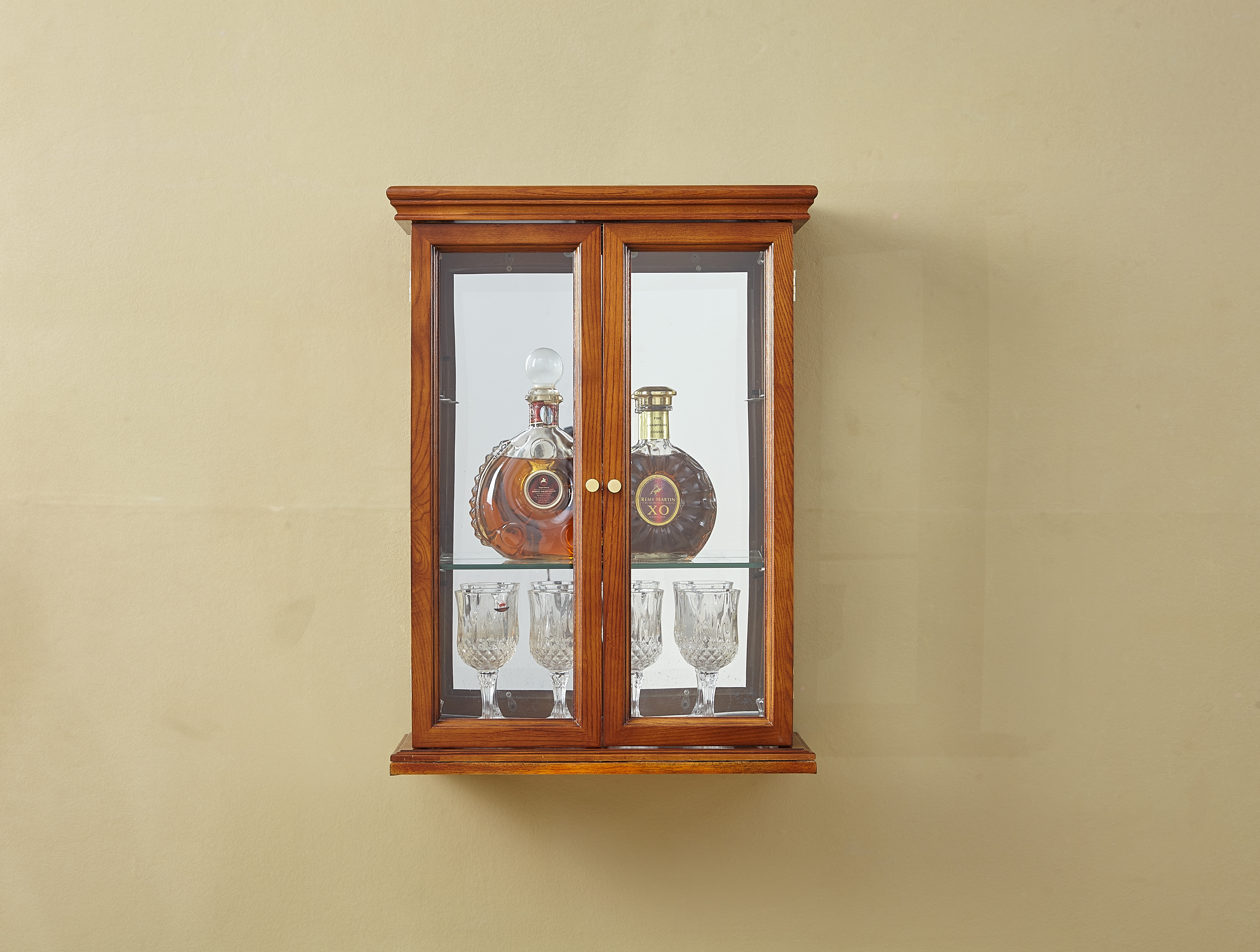 Display cabinet, hand version display, doll display，