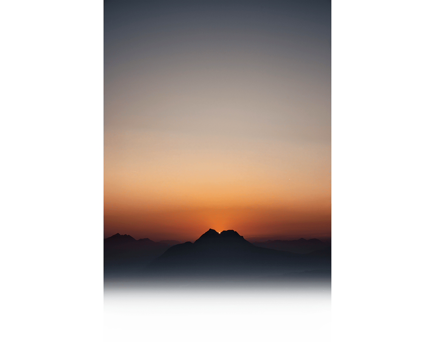 to work in an office，sunrise，industrial design，object，ruler，