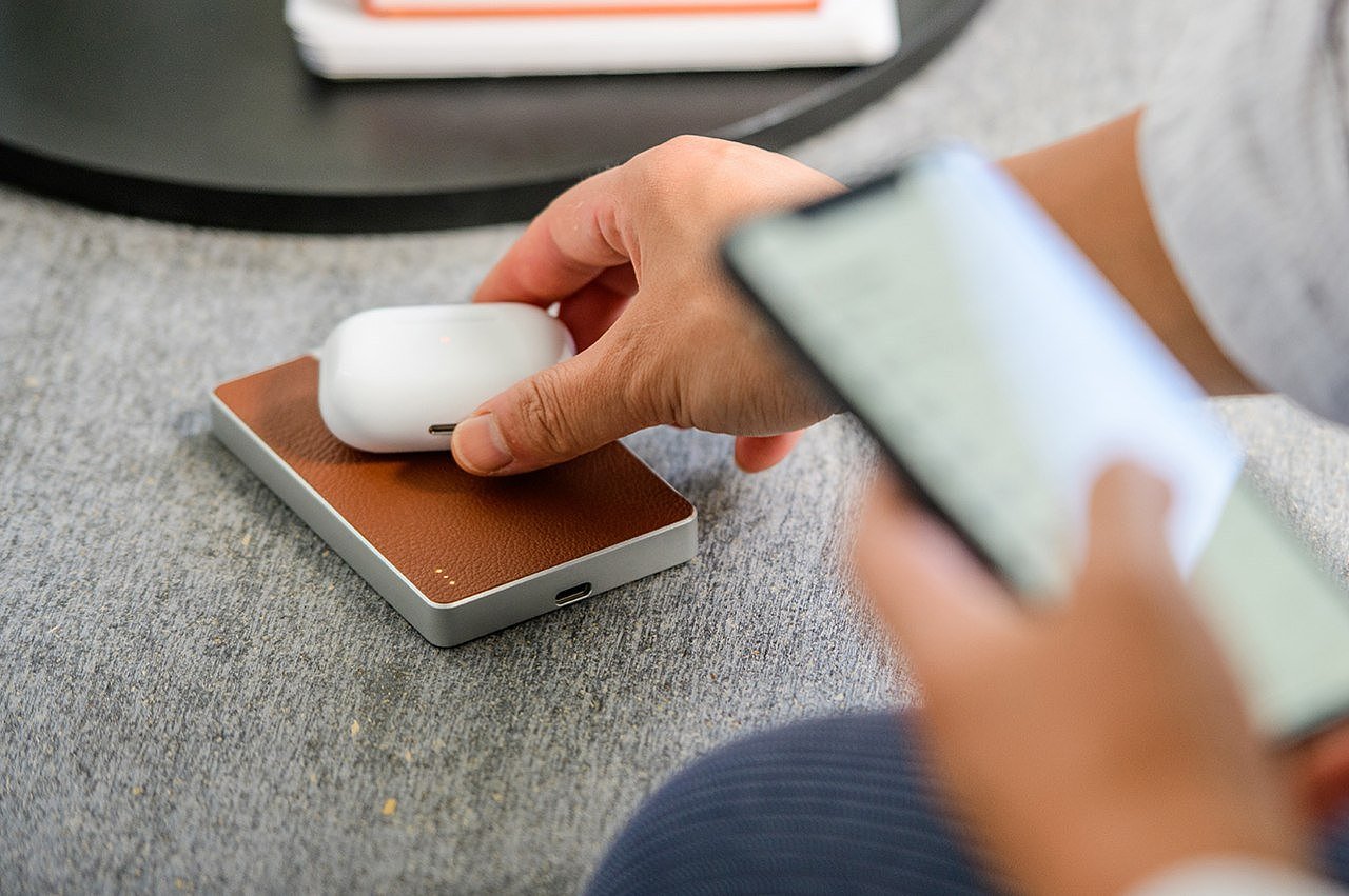 wireless charger ，new concept，NOA Daytripper，