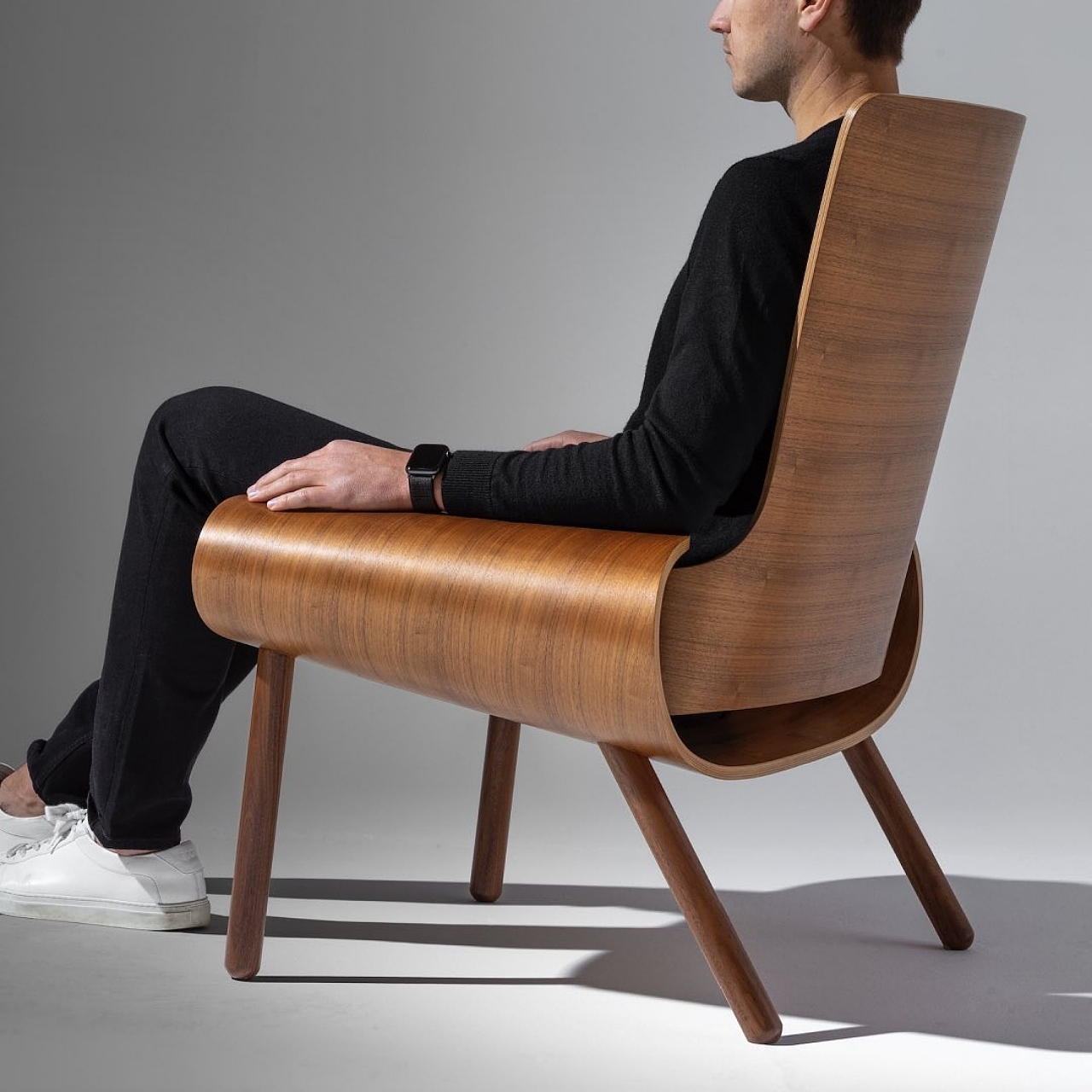 Leisure chair，SKROLLA，product design，Ergonomics，woodiness，