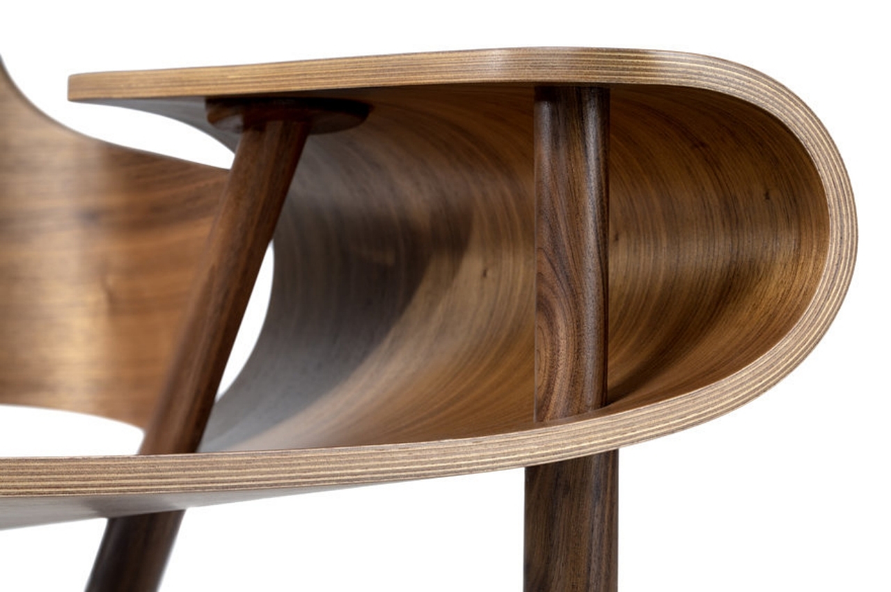 Leisure chair，SKROLLA，product design，Ergonomics，woodiness，