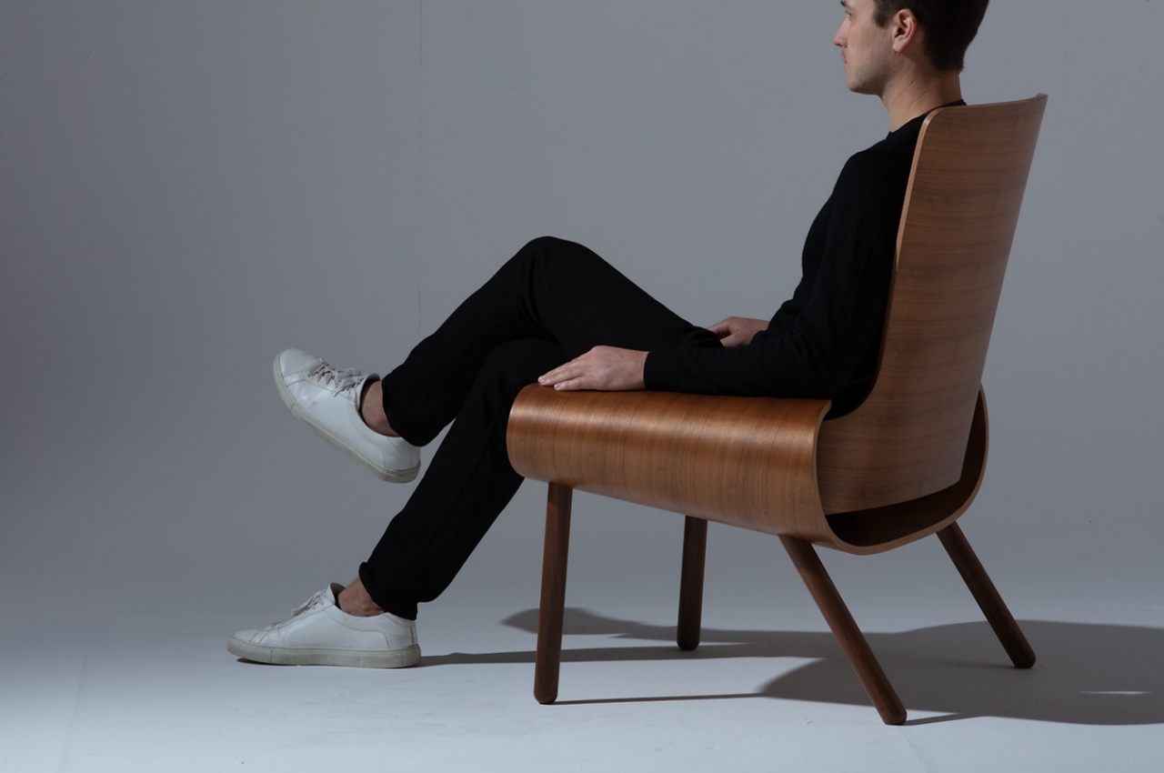 Leisure chair，SKROLLA，product design，Ergonomics，woodiness，
