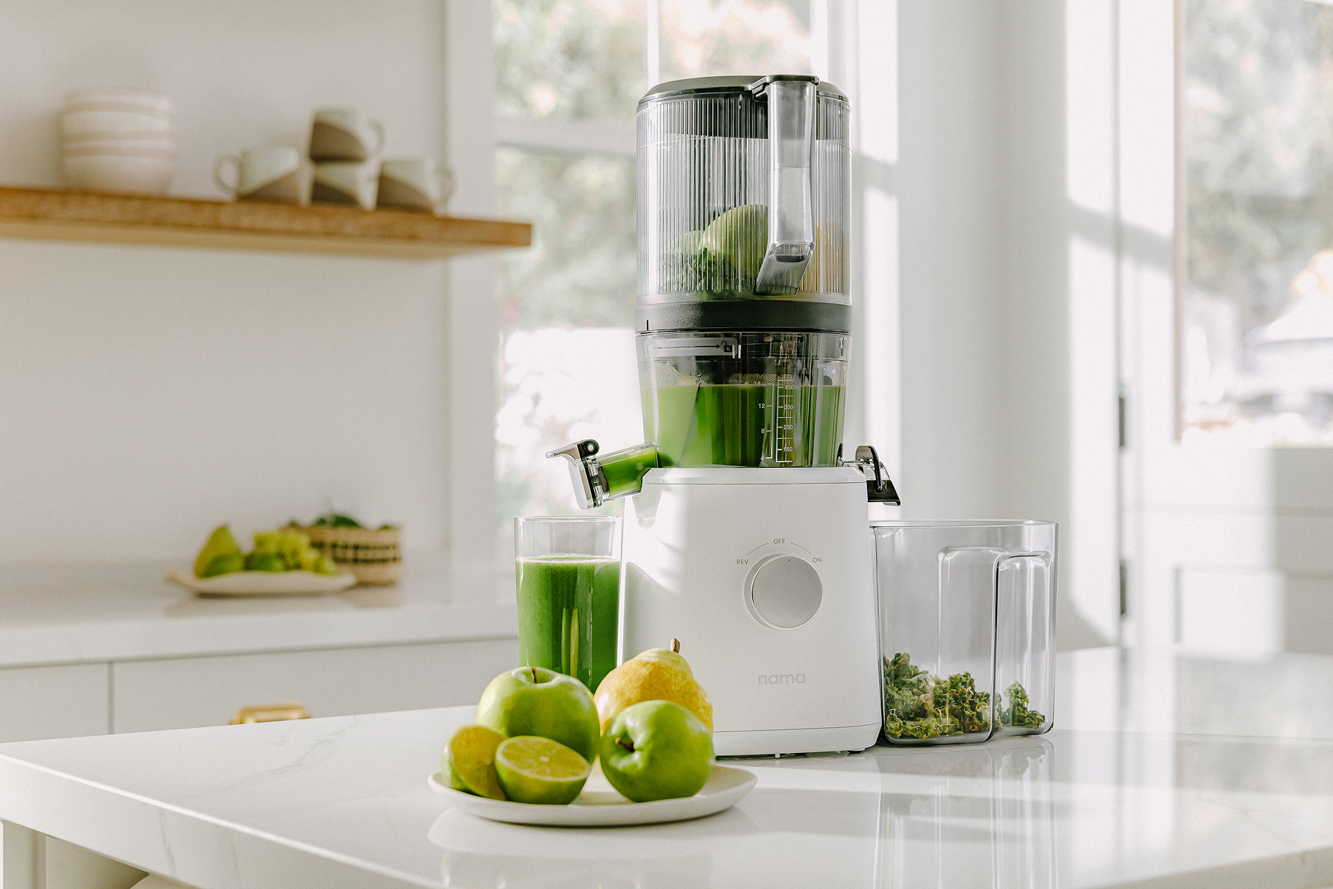 Juicer，Sense of science and technology，convenient，Nama J2，