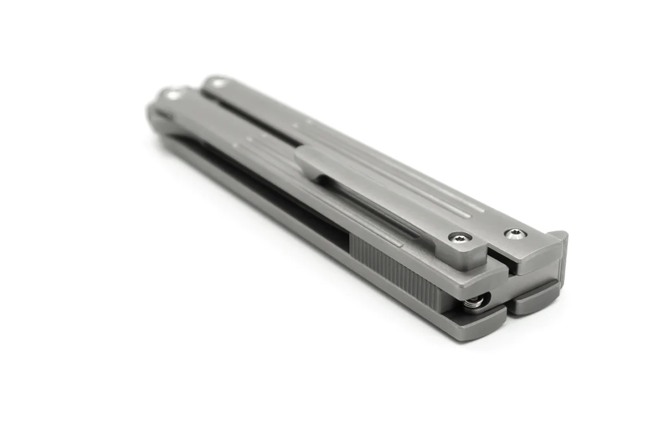 knife，Butterfly knife，multi-function，fold，