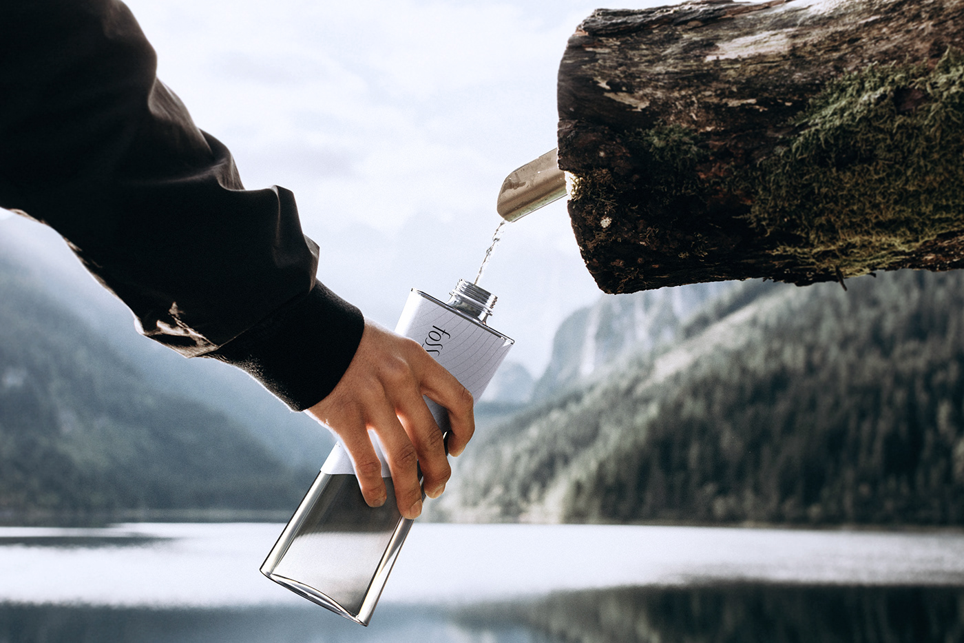 foss，Brand promotion，graphic design ，Water bottle，packing design，mineral water，